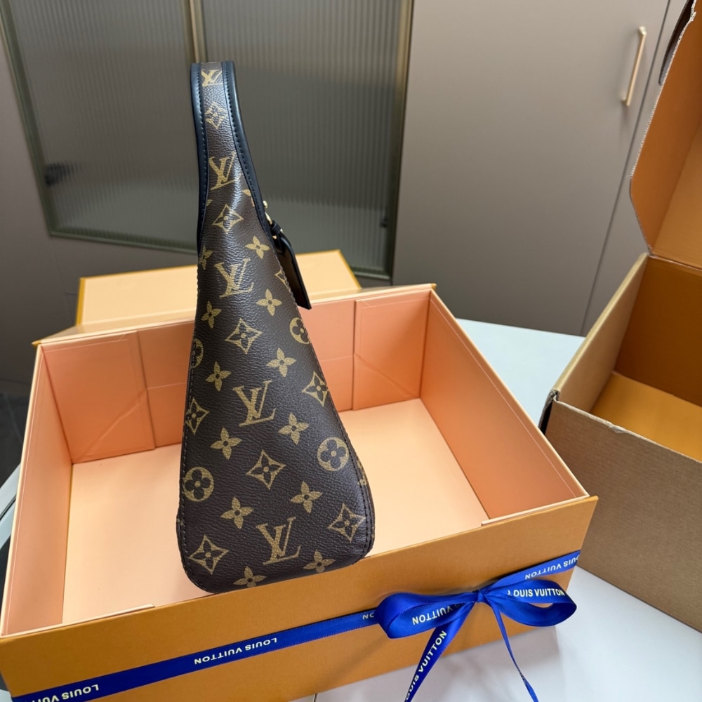 Louis Vuitton The Drop PM Monogram Brown 28Cm M12940