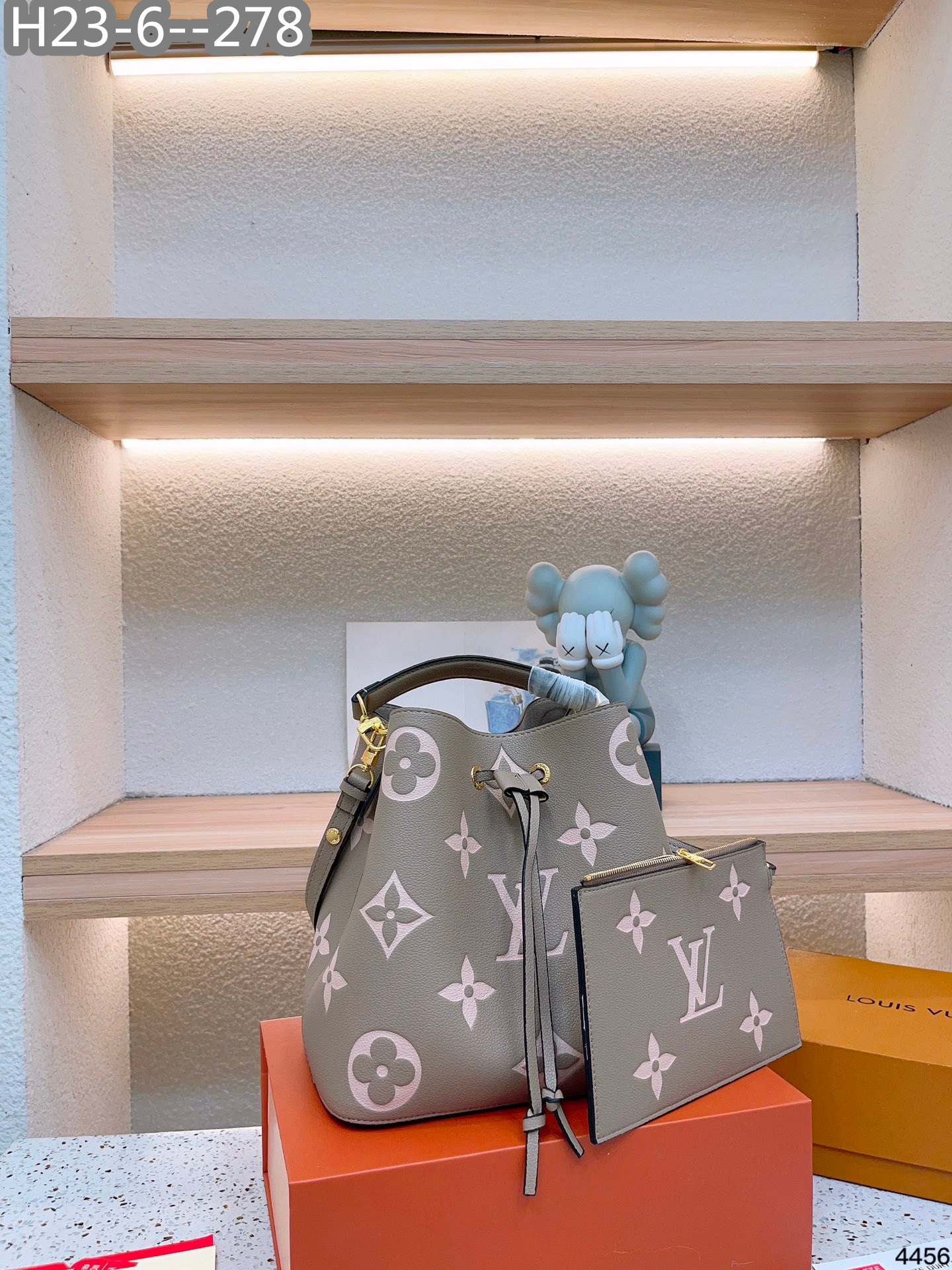Louis Vuitton N Ono Mm Gray 25Cm