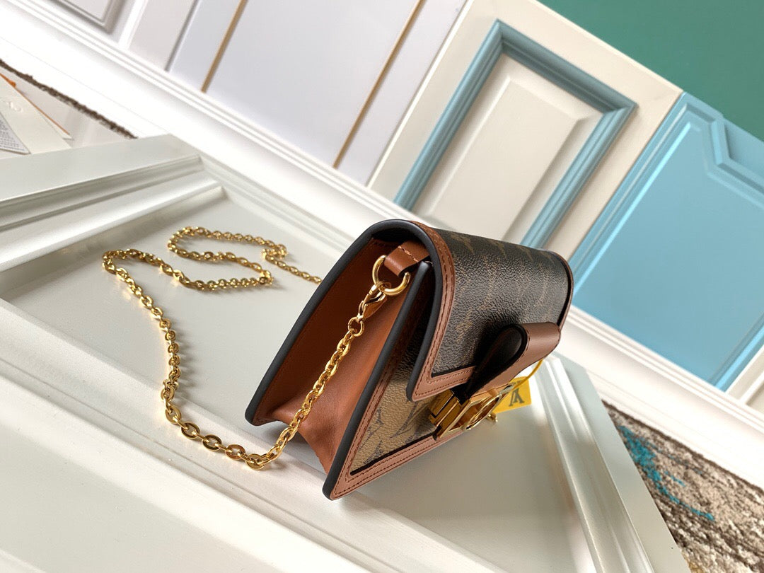 Louis Vuitton Dauphine Chain Wallet 18Cm