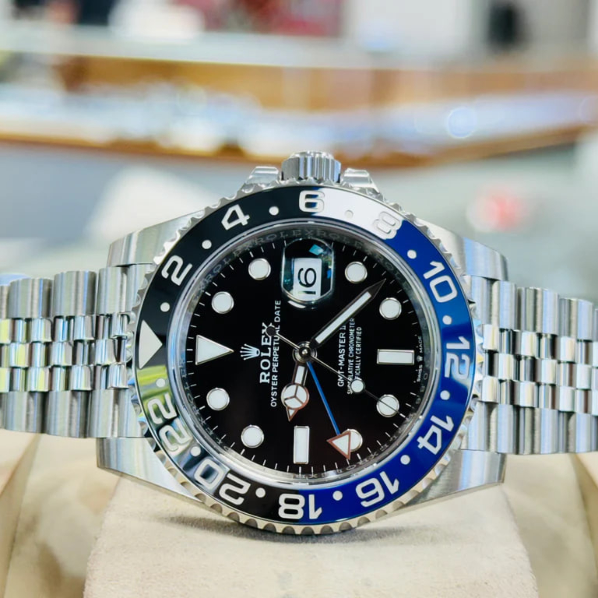 [SUPER CLONE] Rolex GMT-Master II Dial 126710BLNR “Batgirl” 40mm Blue And Black Jubilee