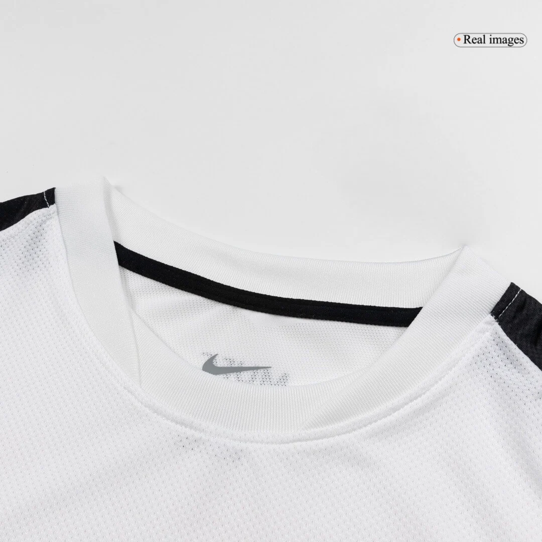 Manchester United 2010/11 Away Retro Soccer Jersey