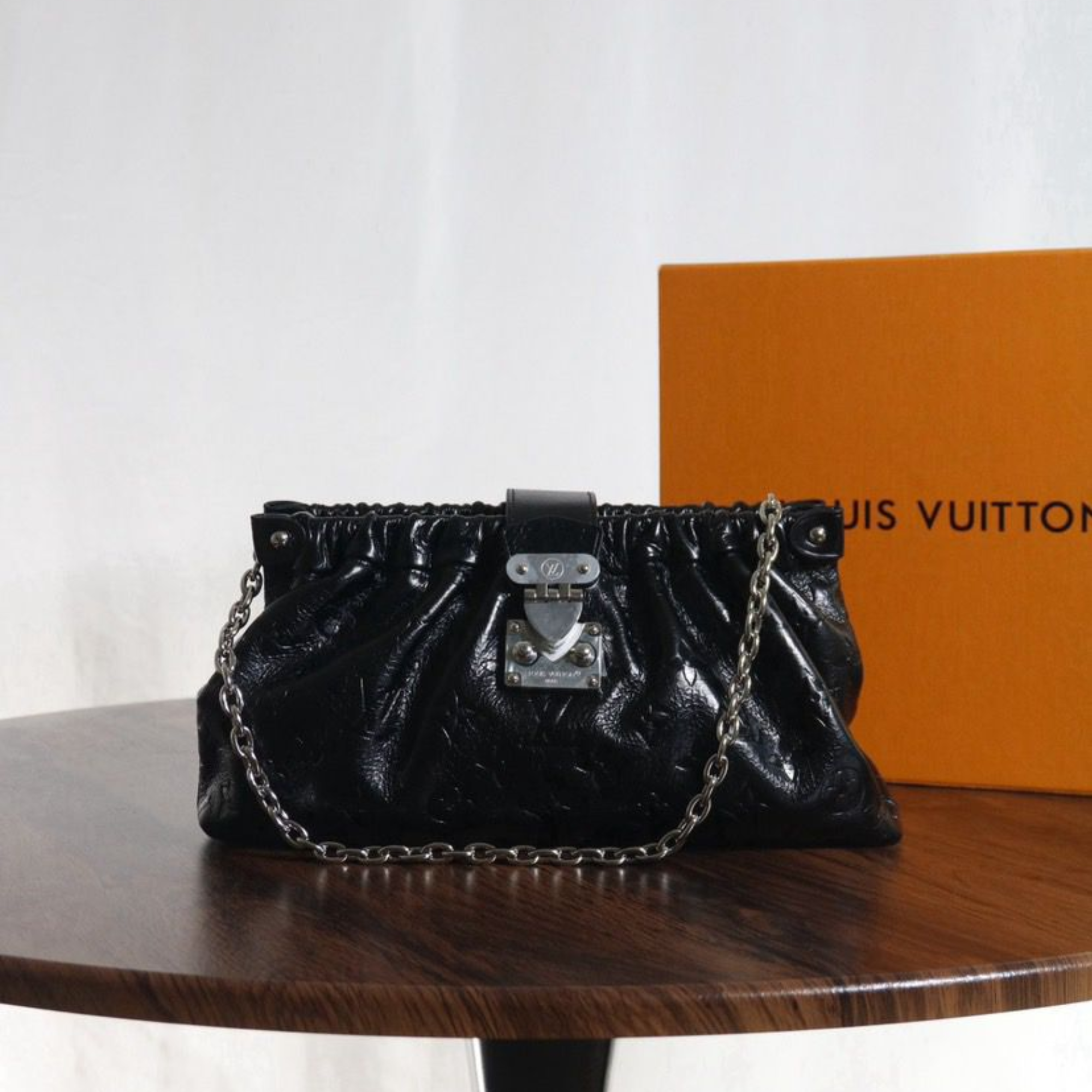 Louis Vuitton Pochette Sling PM Black M27822 30cm/11.8in