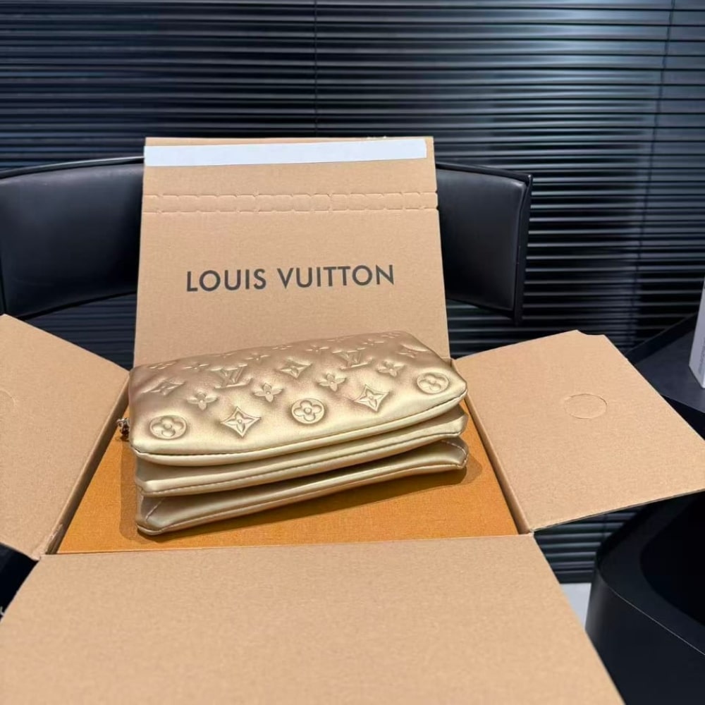 Louis Vuitton Pochette Coussin Monogram Gold 20Cm M80999