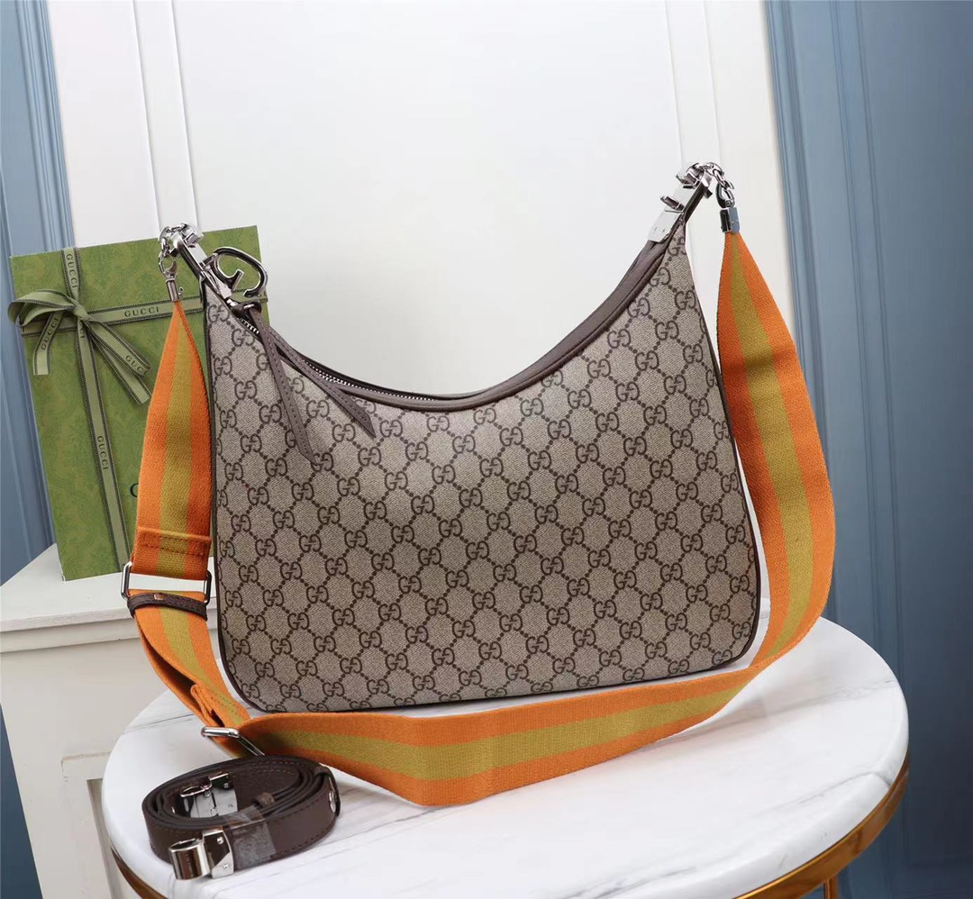 Gucci Gg Attache Large Shoulder Bag 35Cm 702823 96Grn 4091