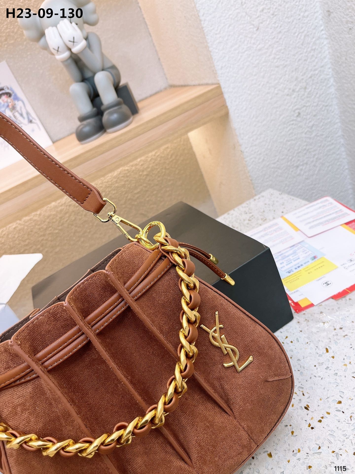 Saint Laurent Bucket Bag Brown 23Cm