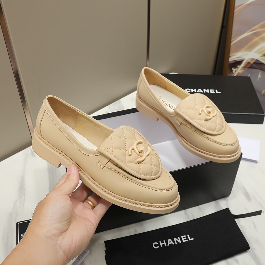Chanel Cc Nib Turnlock Moccasins Flat Loafers Light Yellow G45474 B15482 Nt966