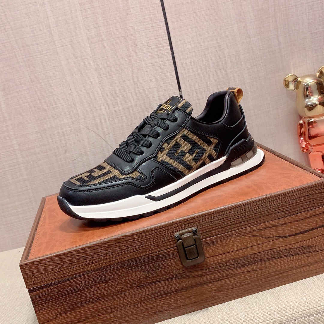 FENDI CASUAL SNEAKERS