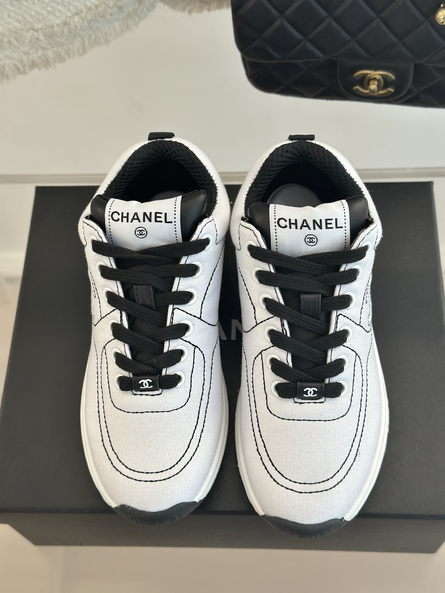 CHANEL Casual Cruise 2024/25 Sneakers