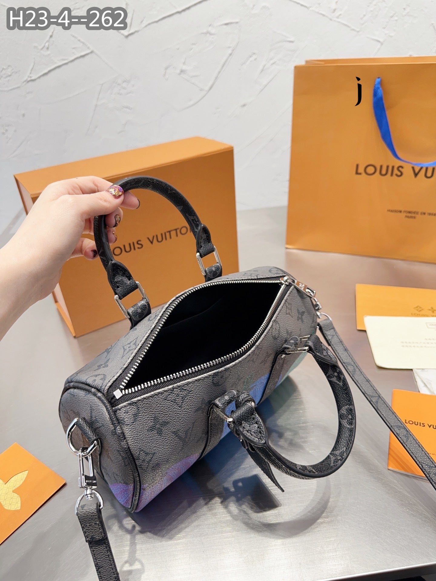 Louis Vuitton X Yayoi Kusama Keepall 25 Pumpkin Print M46437