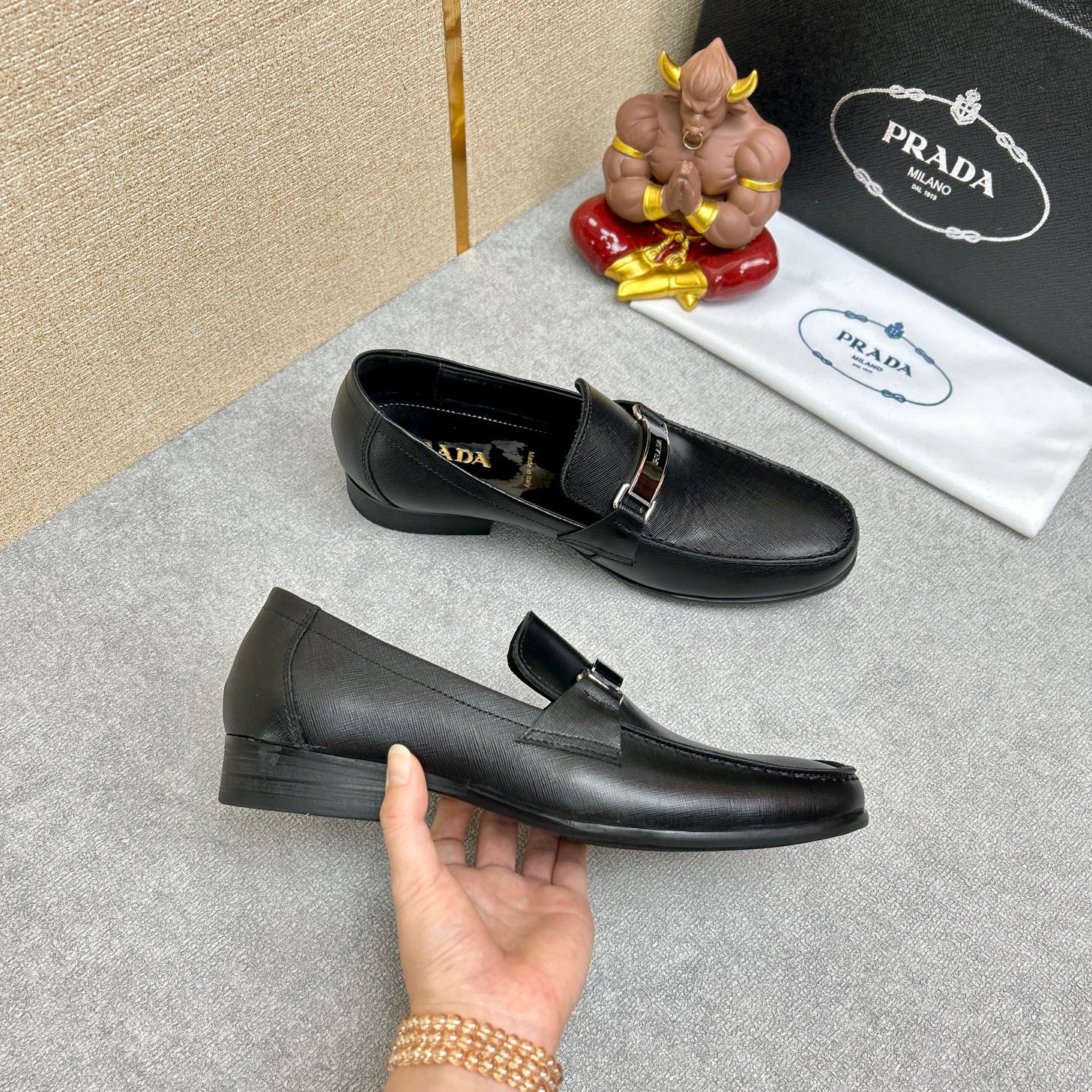 Prada Leather Brushed Plate Bit Logo Black 2Dc215 053 F0002 F G000
