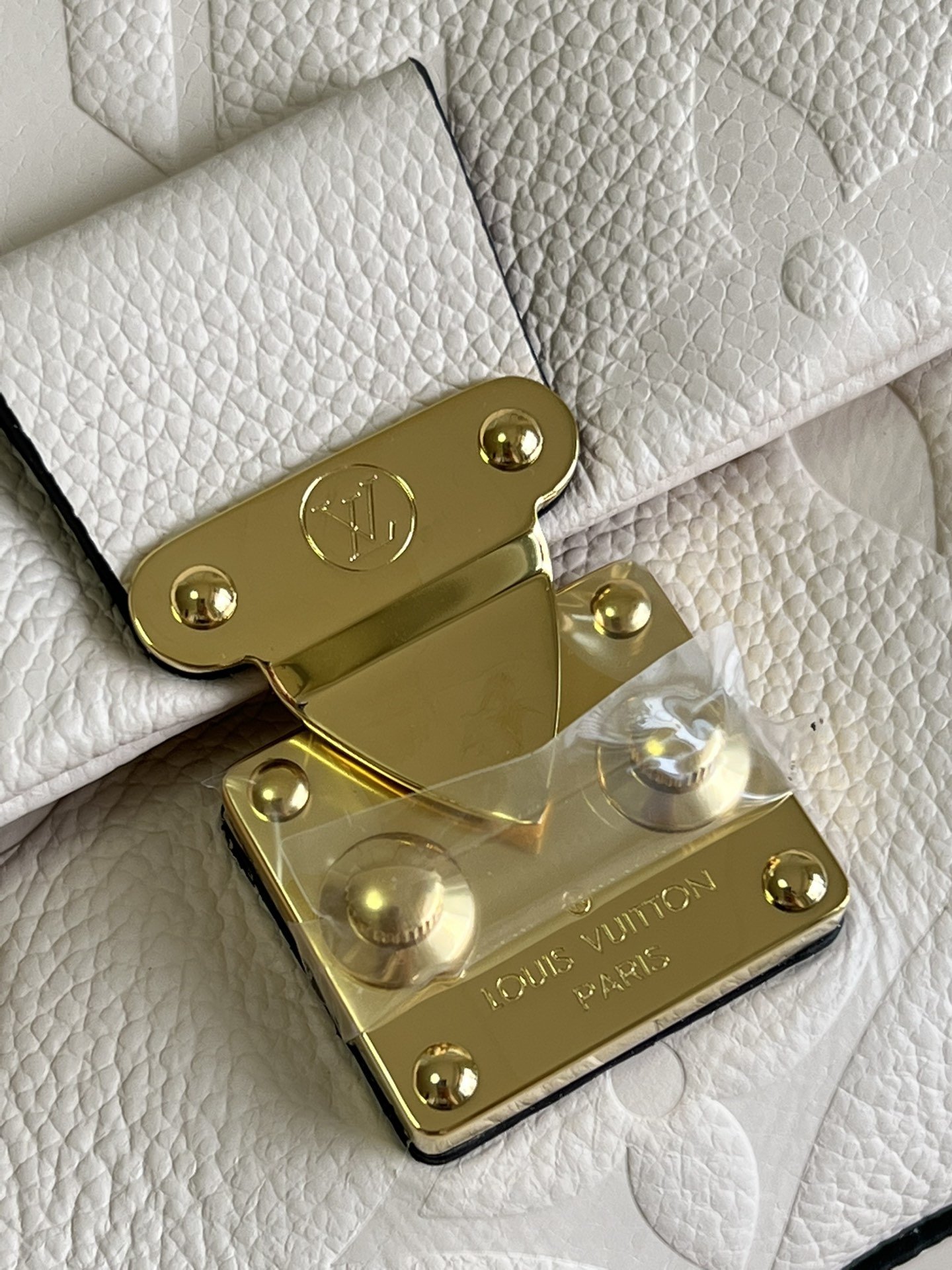 Louis Vuitton Madeleine Bb Cream Beige 24Cm M46008