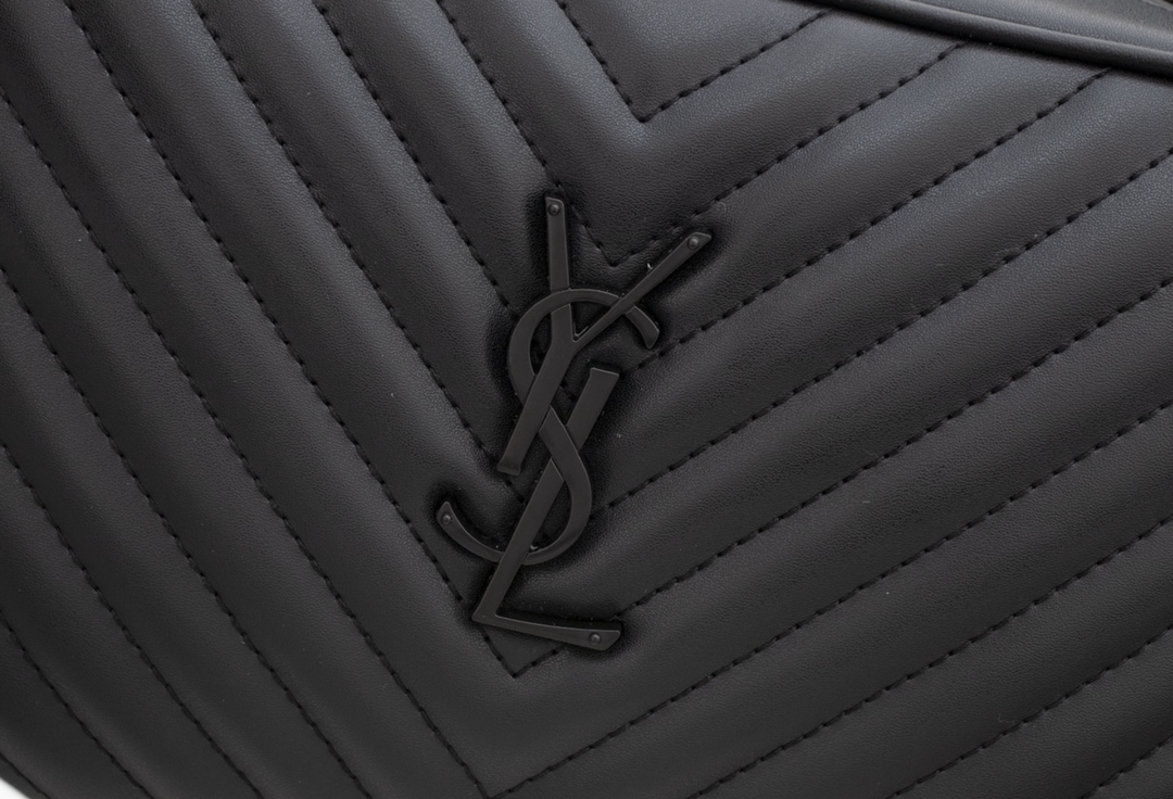 Saint Laurent Lou Camera Bag In Quilted Black Noir Leather 23Cm