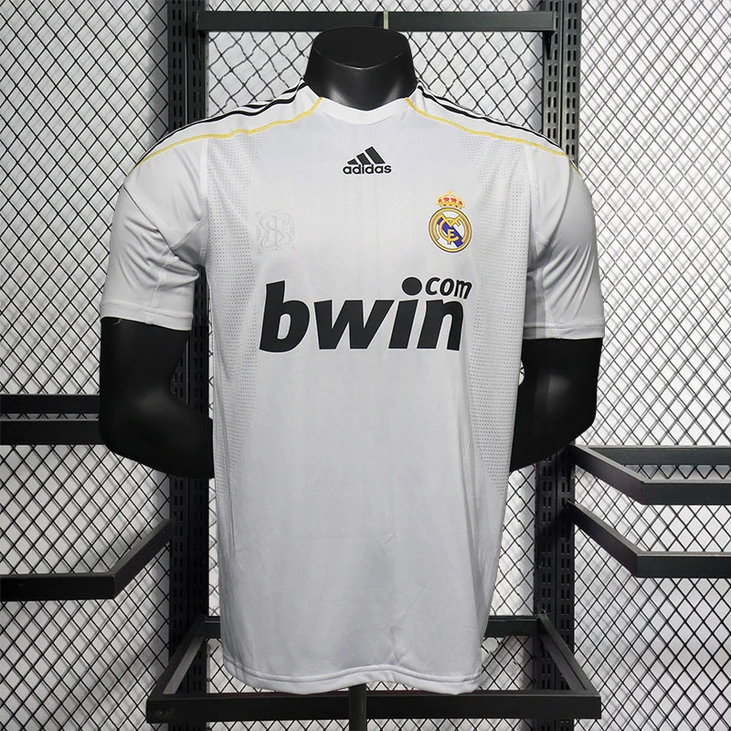 Retro Player 2009-10 Real Madrid Home UEFA KAKA RONALDO Football jersey retro