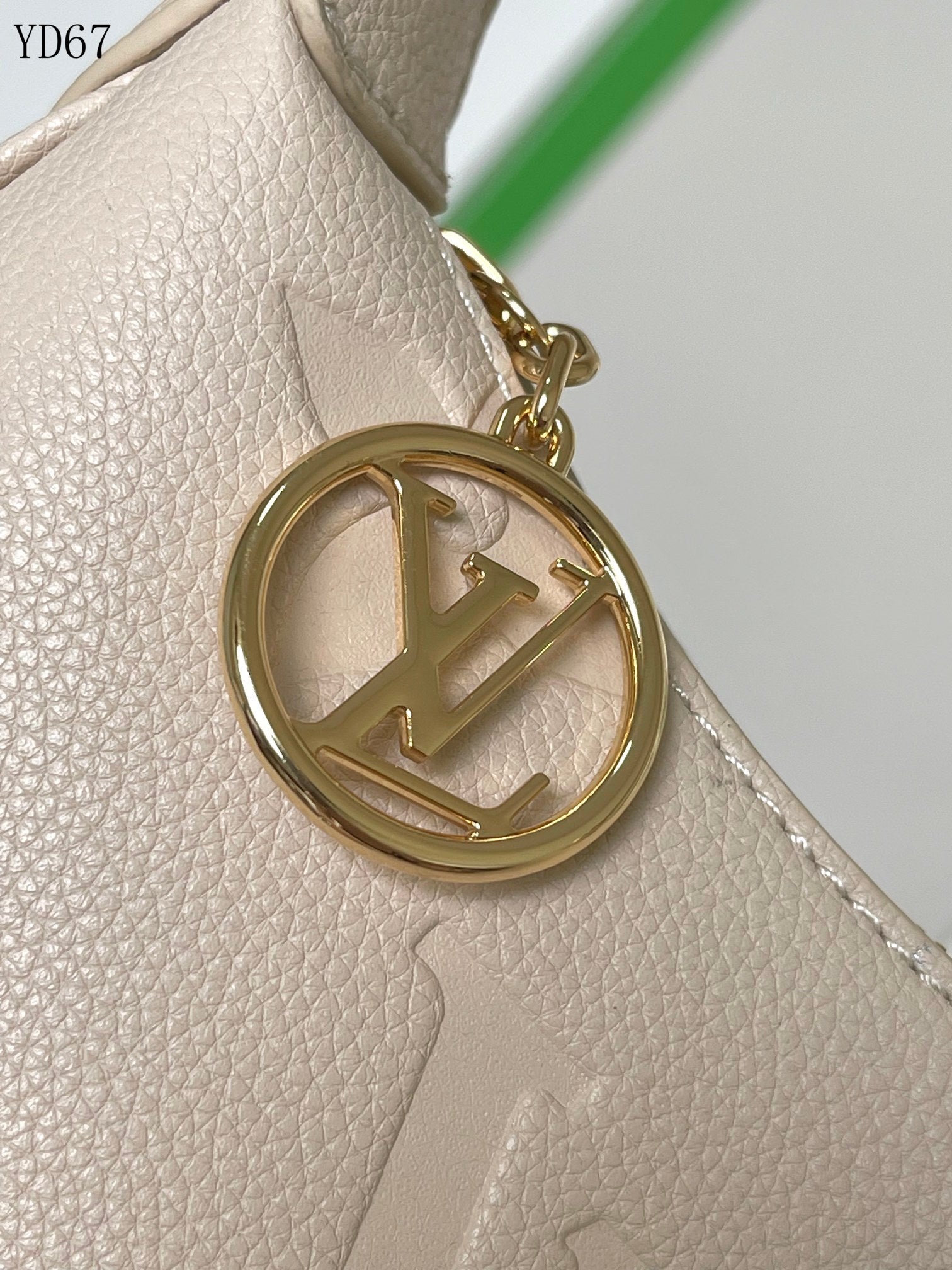 Louis Vuitton Monogram Empreinte Beige Shoulder Bag 20Cm M82391