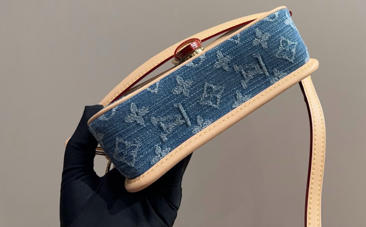 Louis Vuitton Diane Nano Bag Blue Denim 19cm M27700
