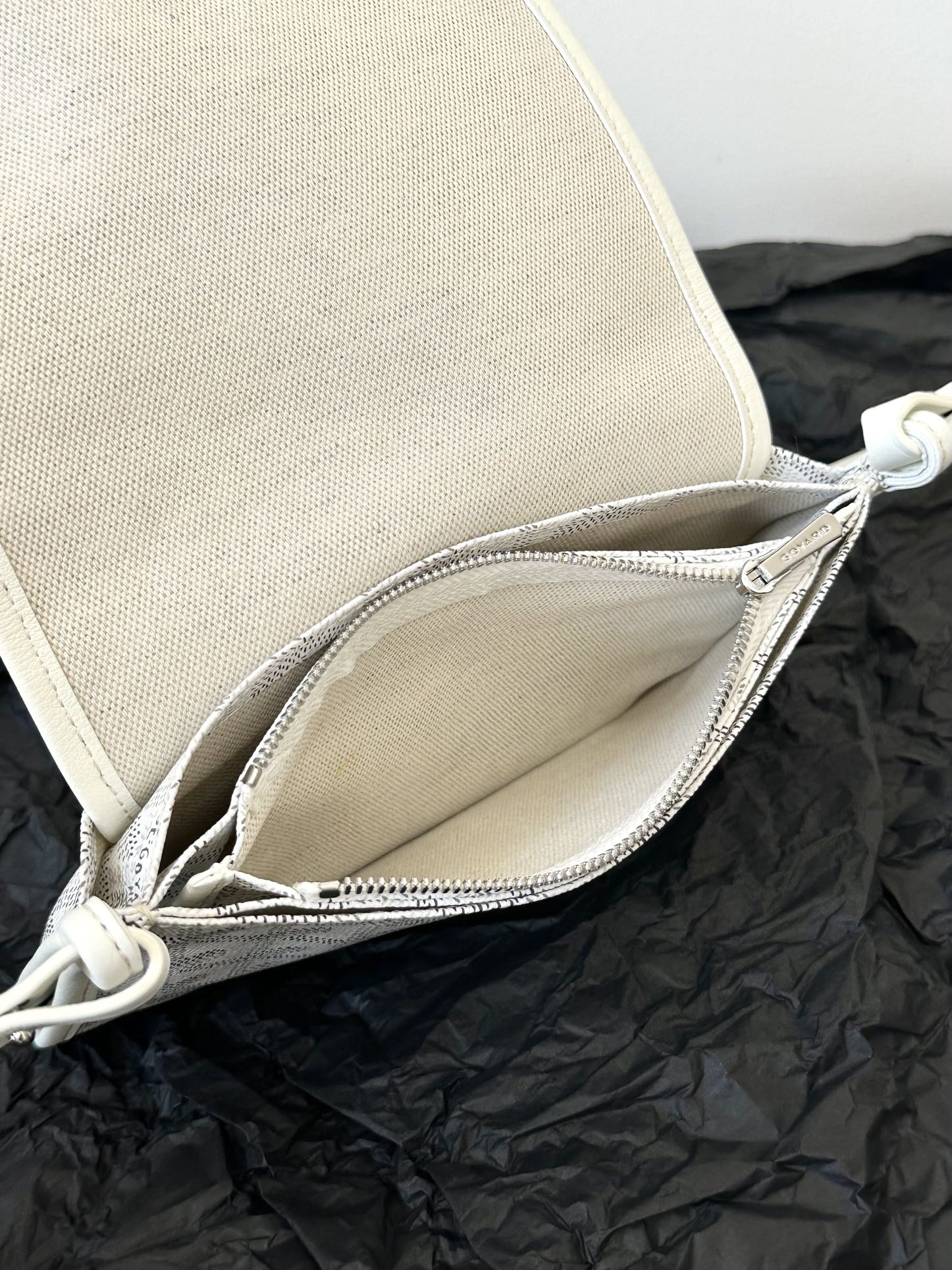 Goyard Plumet Pocket Wallet 20 Cm White Goyardine Canvas And Lambskin Trim