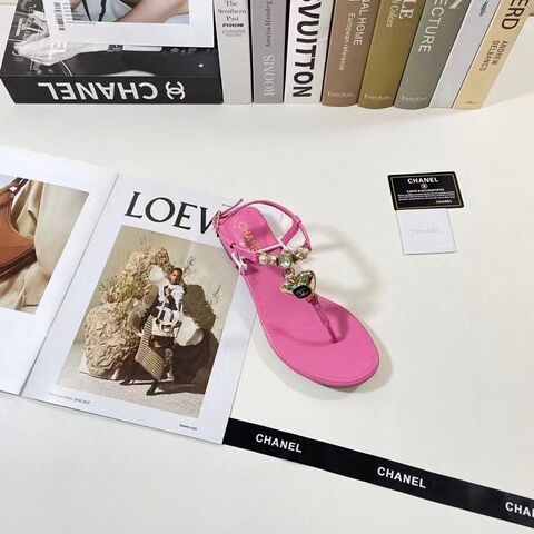 Chanel Shiny Pearl Crystal Cc Heart Thong Sandals Pink