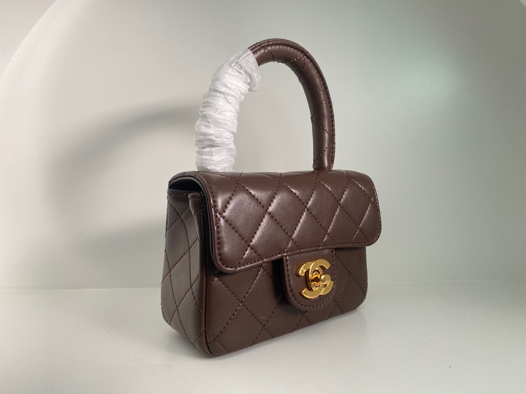Chanel Vintage bag-18cm