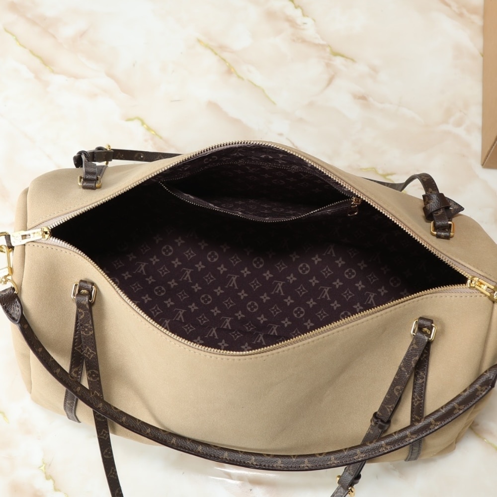 Louis Vuitton GM Express Travel Hazelnut 45Cm M26451