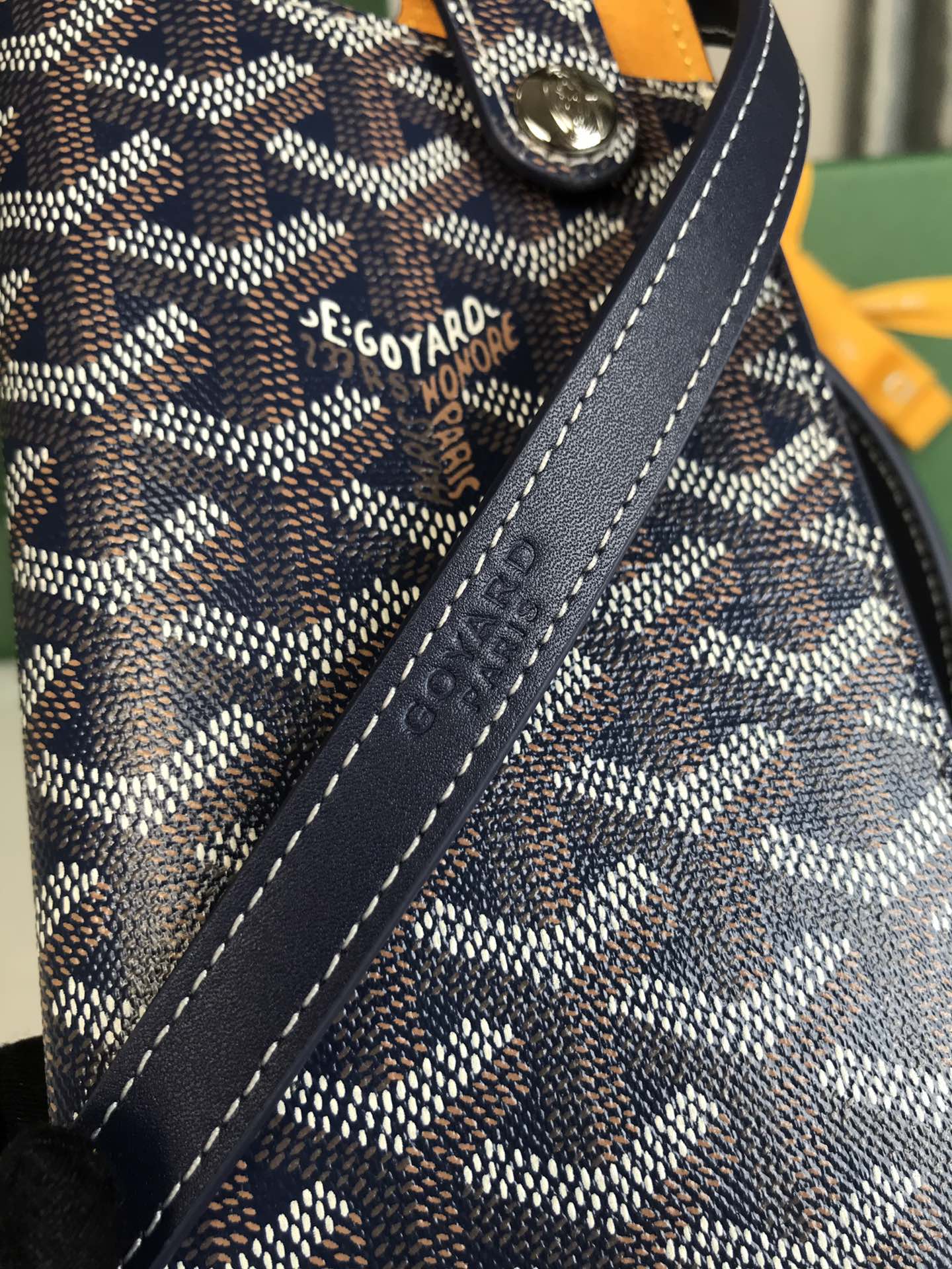 Goyard Montmartre Gm Case 18 Cm Navy Blue Goyardine Canvas