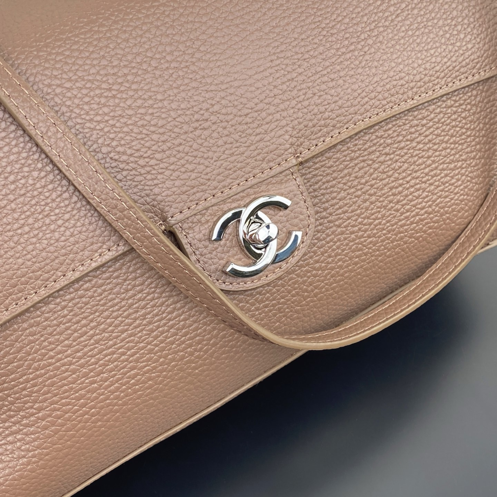 Chanel Maxi Flap Bag Light Brown 12.6cm/5in