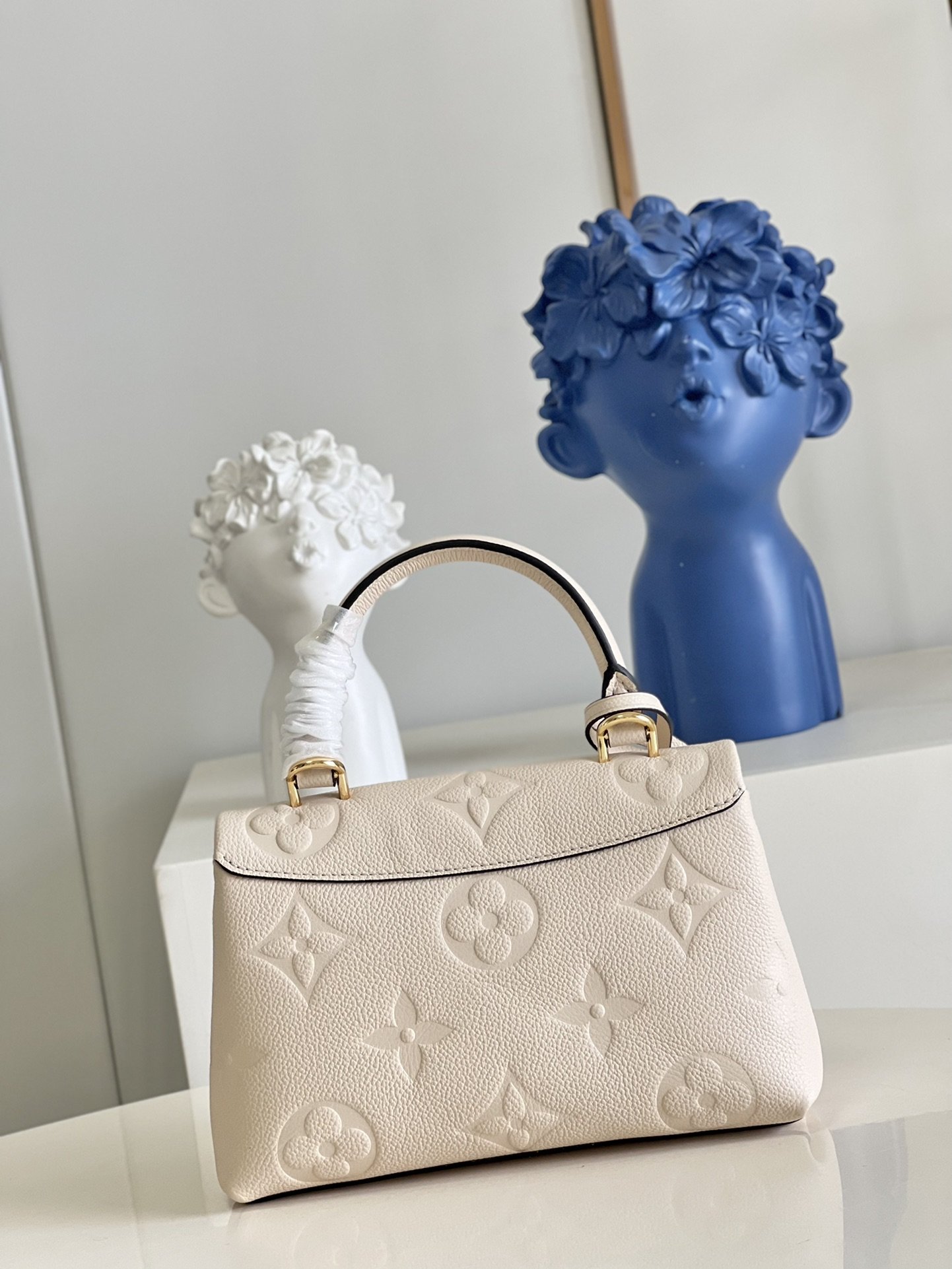 Louis Vuitton Madeleine Bb Cream Beige 24Cm M46008