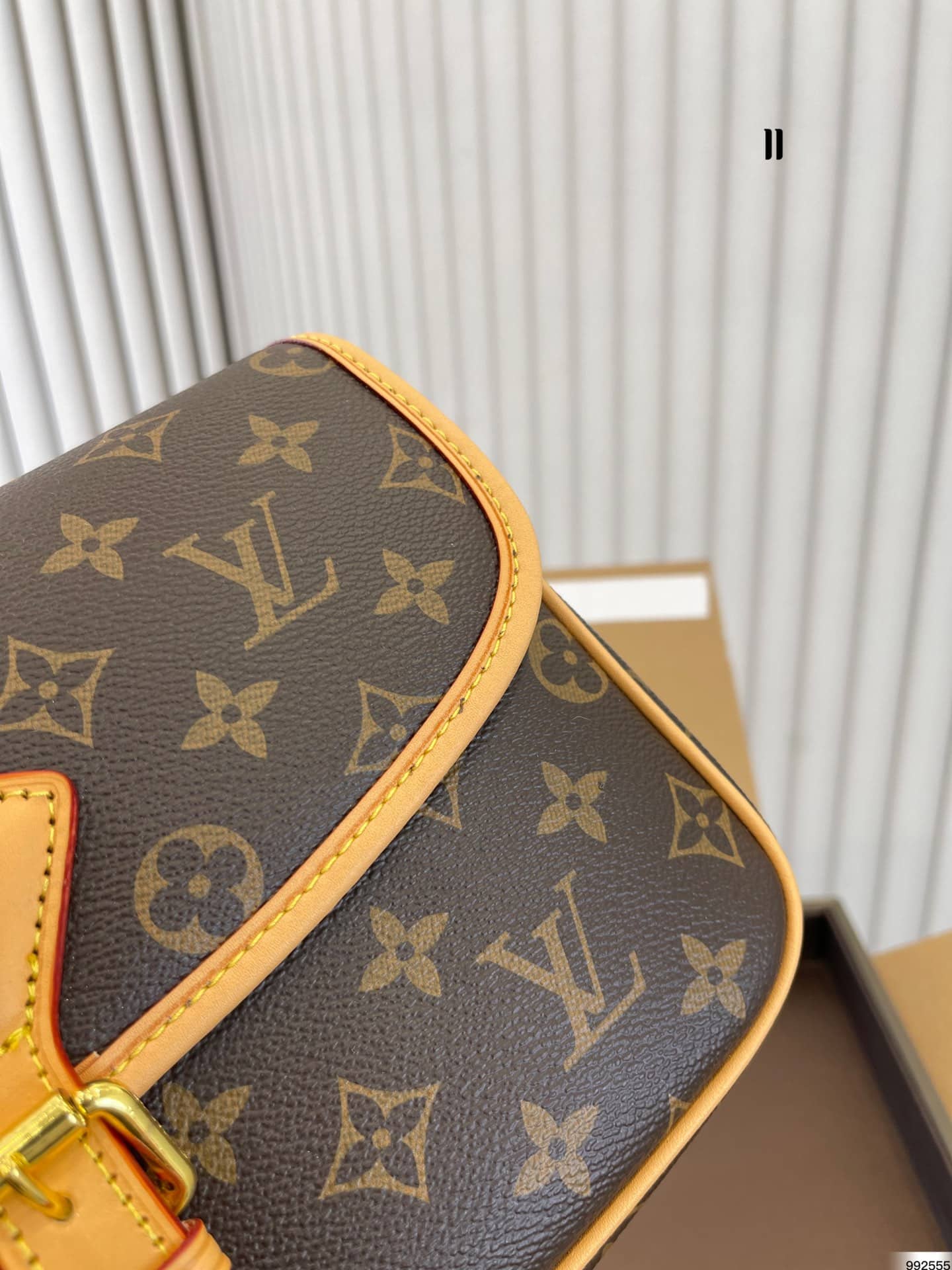 Louis Vuitton Monogram Canvas Sologne 26Cm Brown