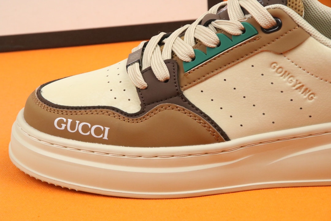 Gucci Gg Sneaker Leather In Beige And Green