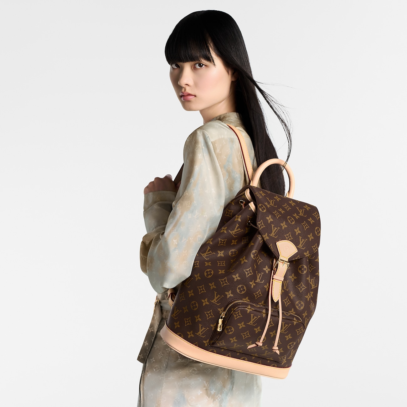 Louis Vuitton Montsouris Mm M11197