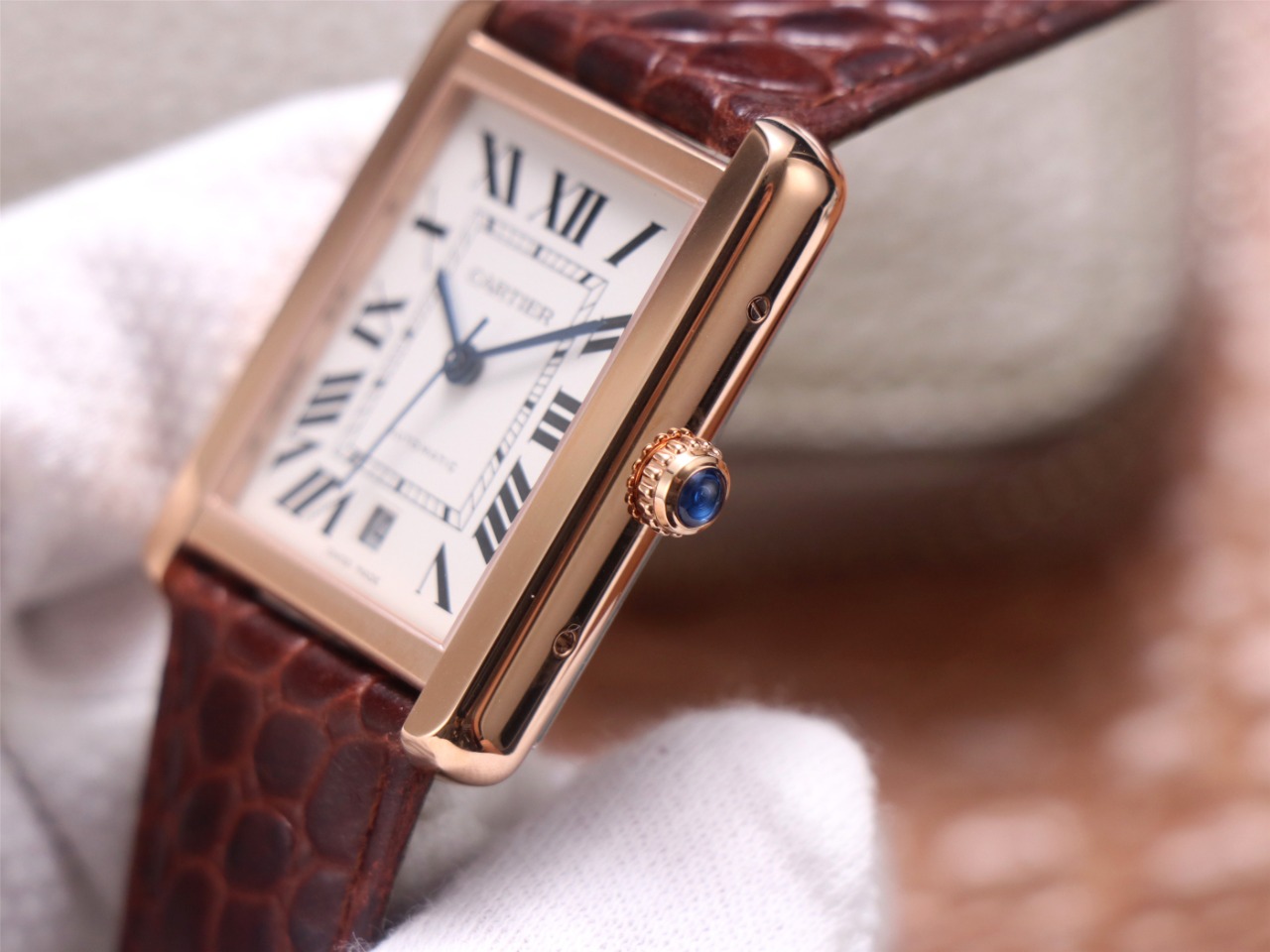 Cartier-Tank Louis Cartier
