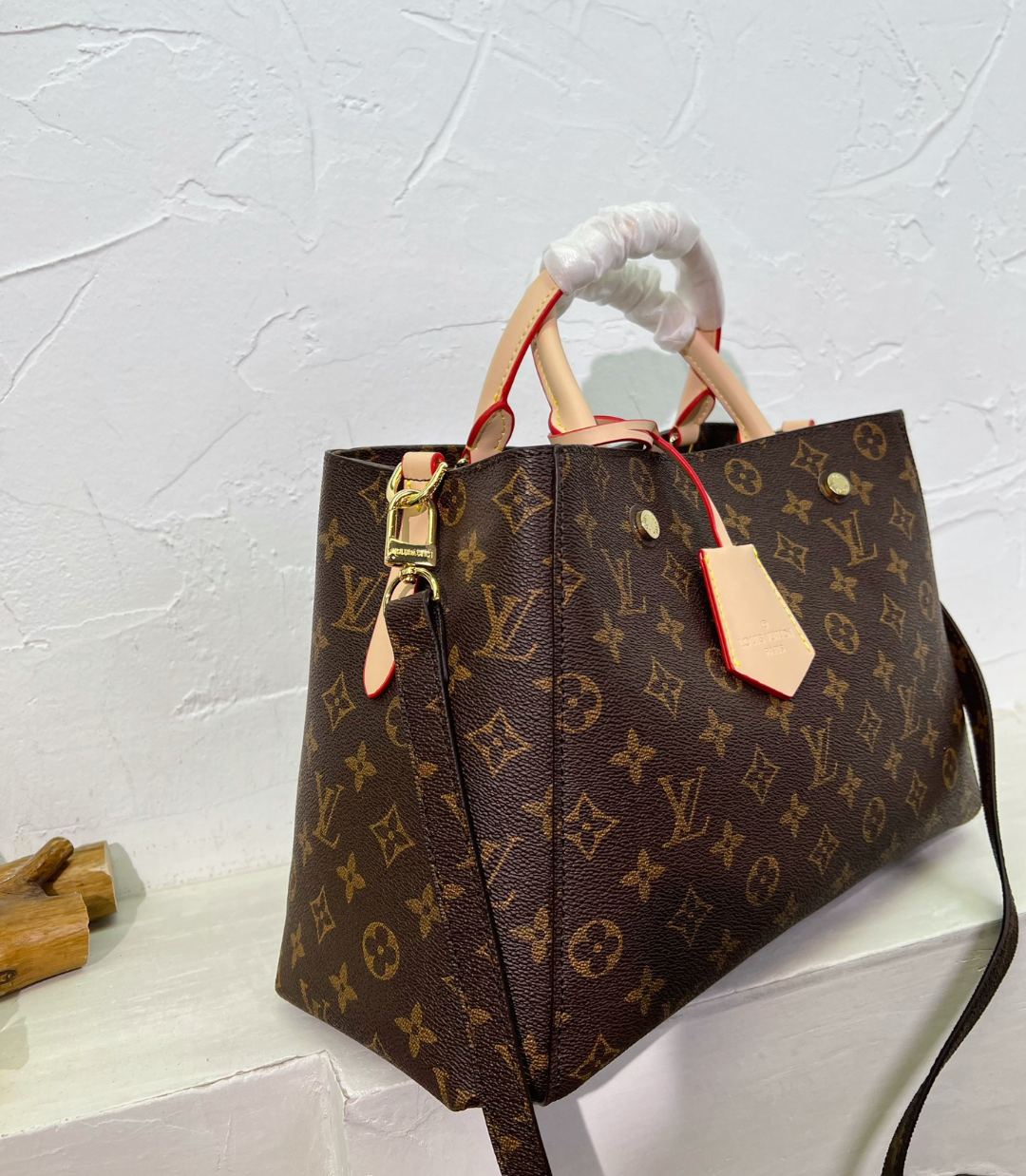 Louis Vuitton Montaigne MM Brown 35Cm M41056
