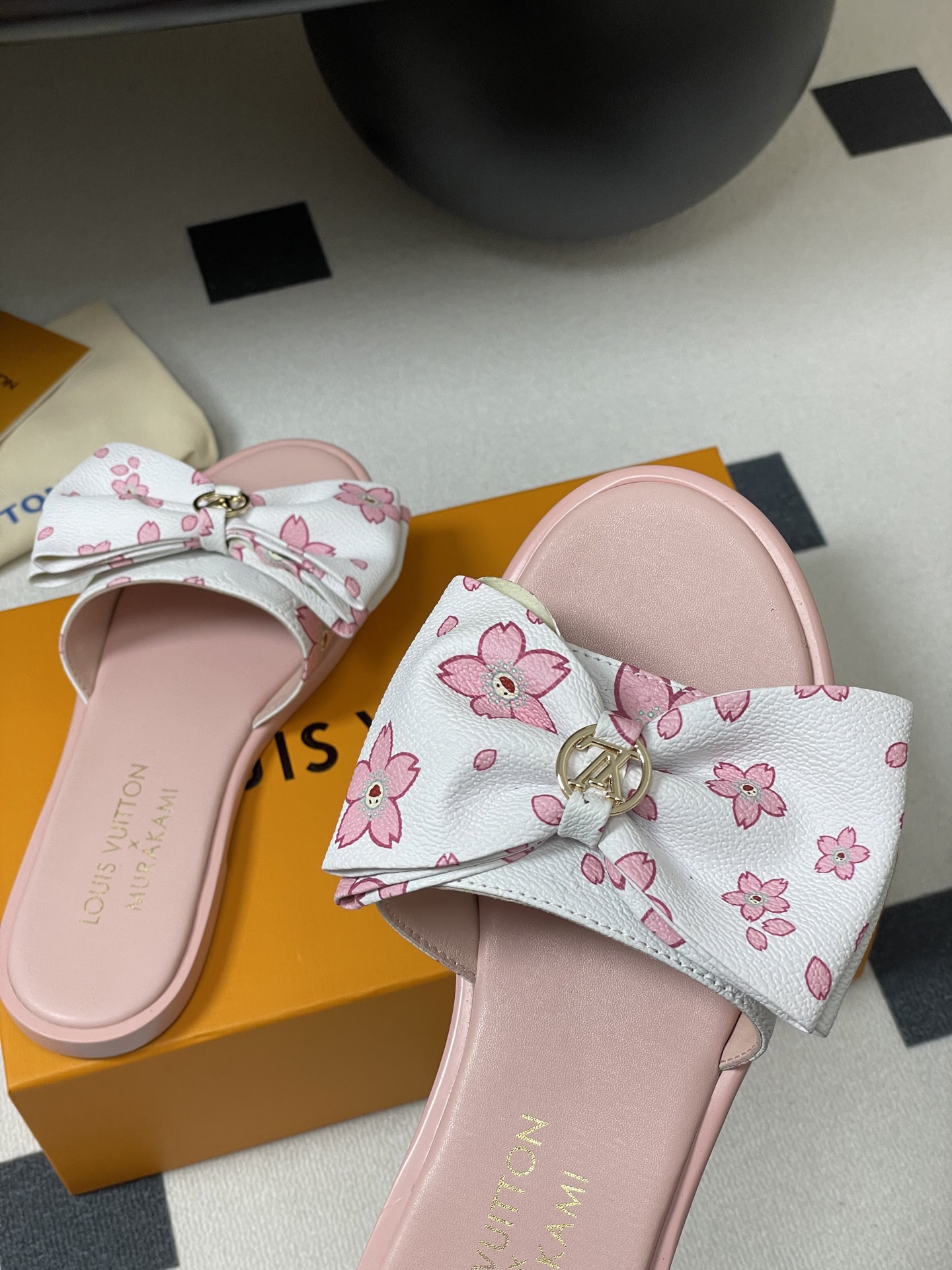 Louis Vuitton x Takashi Murakami Lily Flat Mule Bow Slide Sandals Pink Canvas 1AGVYA