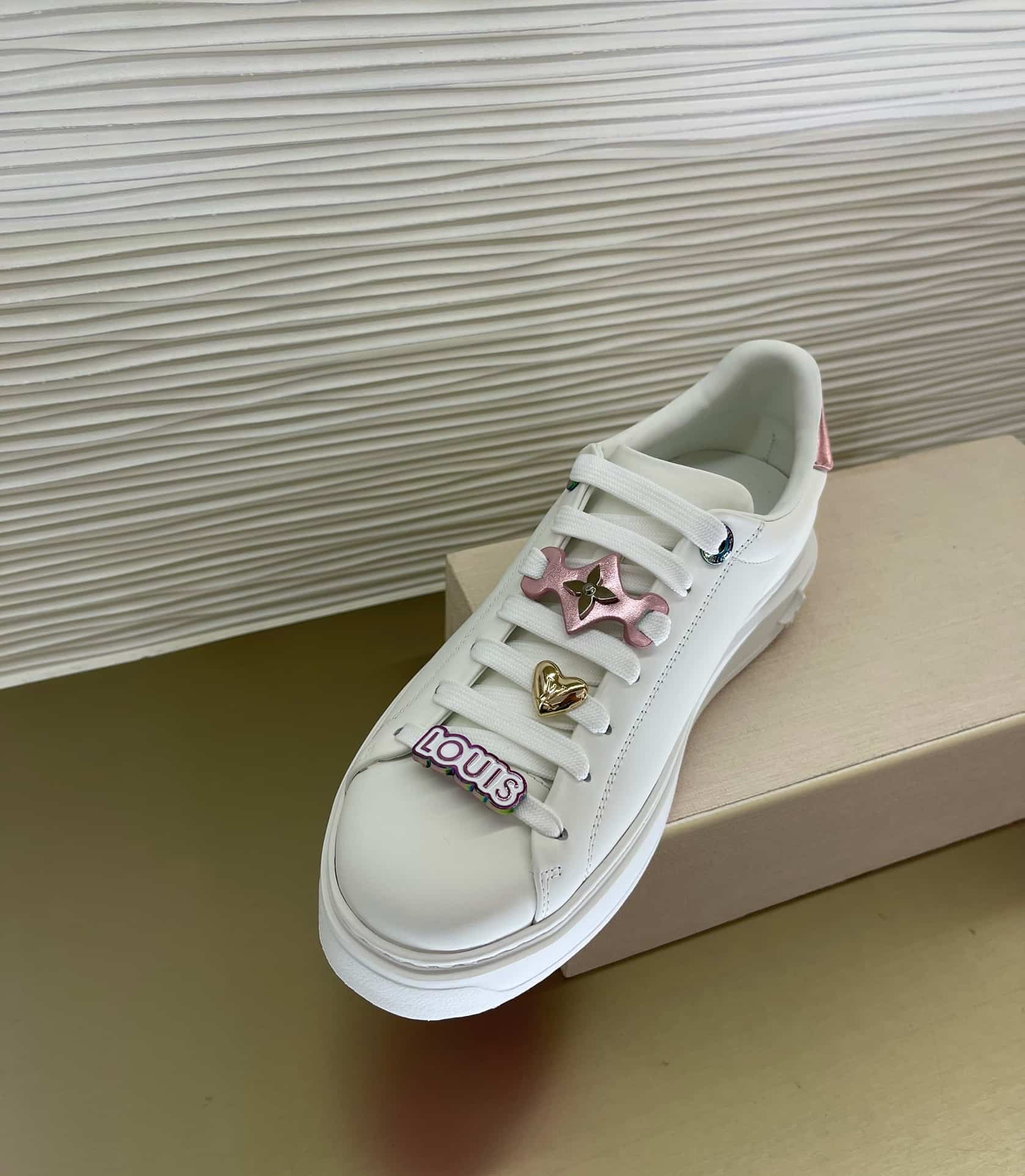 Louis Vuitton Time Out Sneakerk Light Pink 1Aadn9