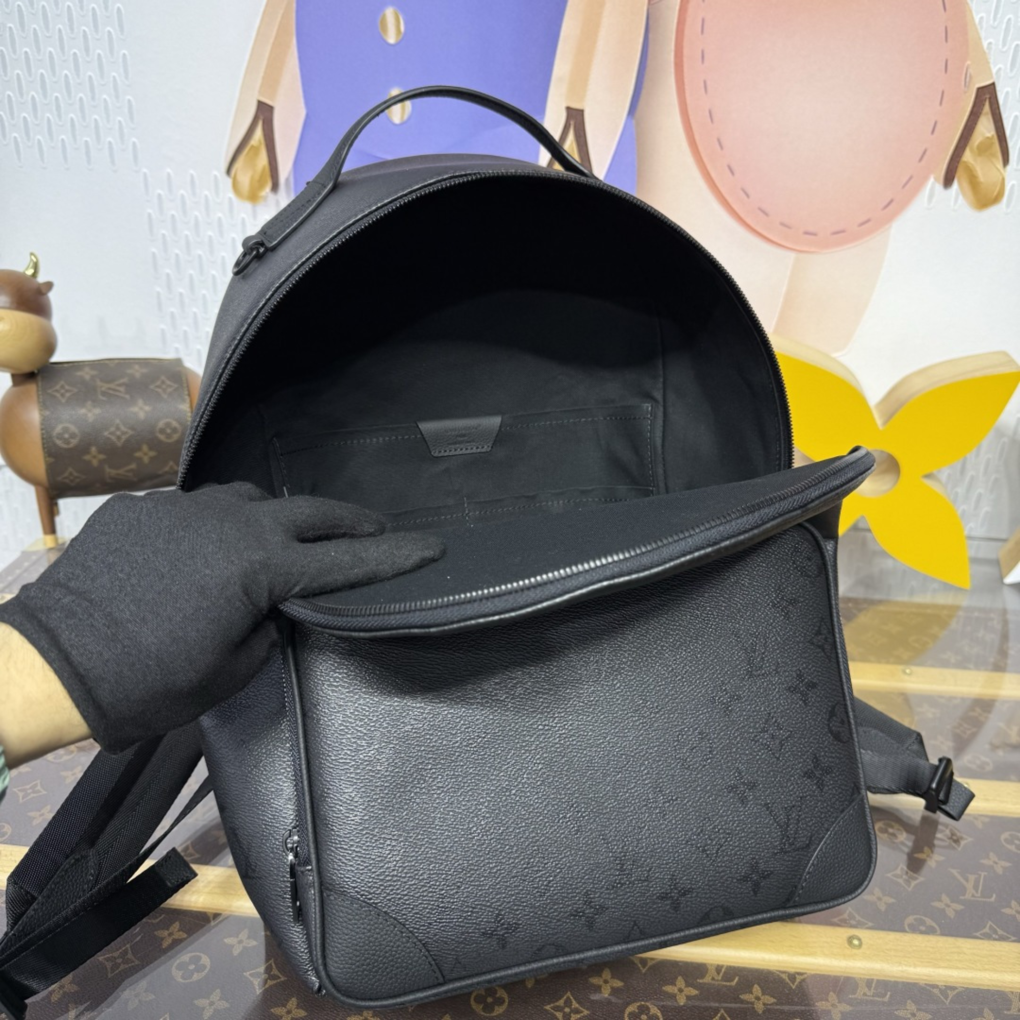 Louis Vuitton Discovery Backpack Monogram Midnight M26765