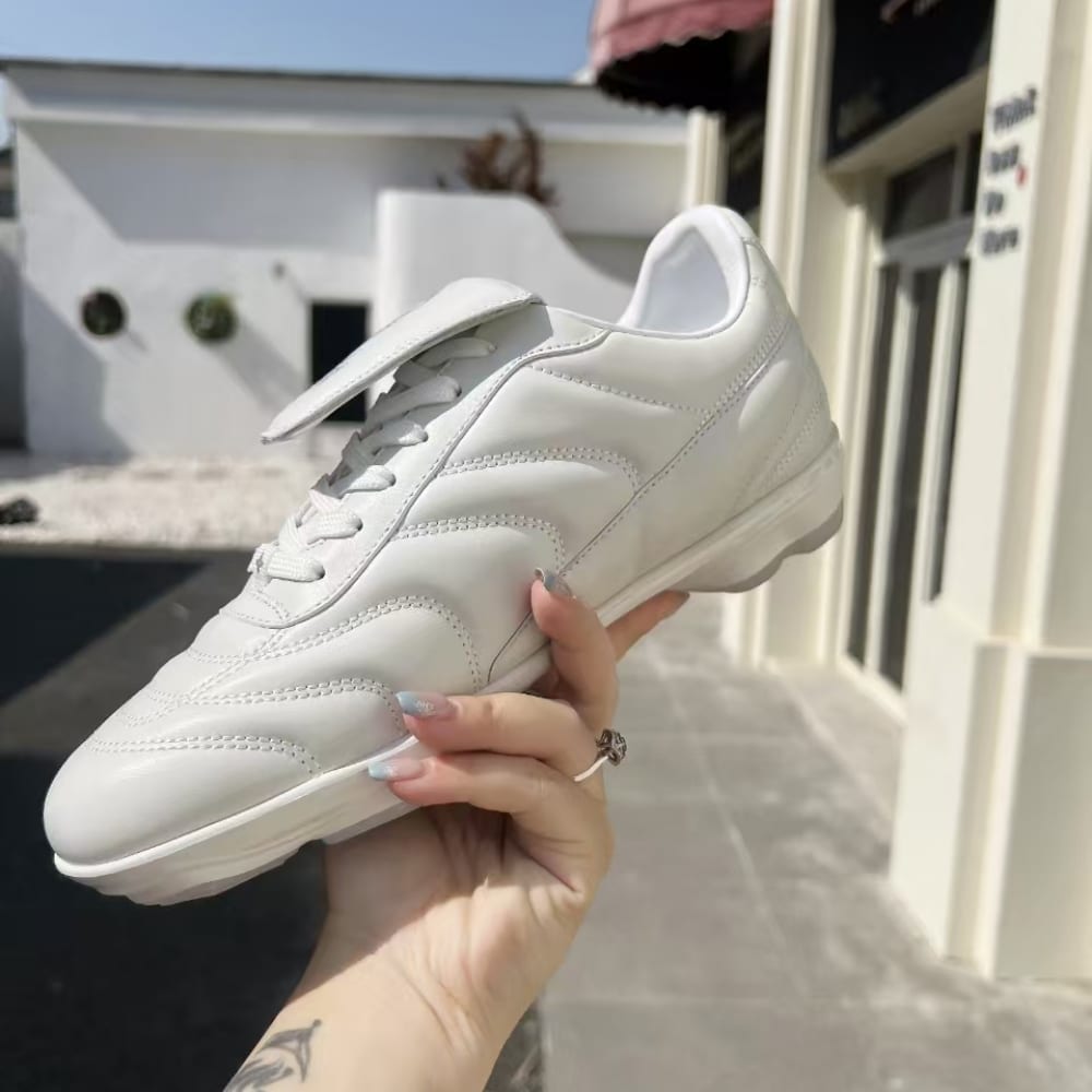 Louis Vuitton Footprint Soccer Sneaker White 1Ahdoi