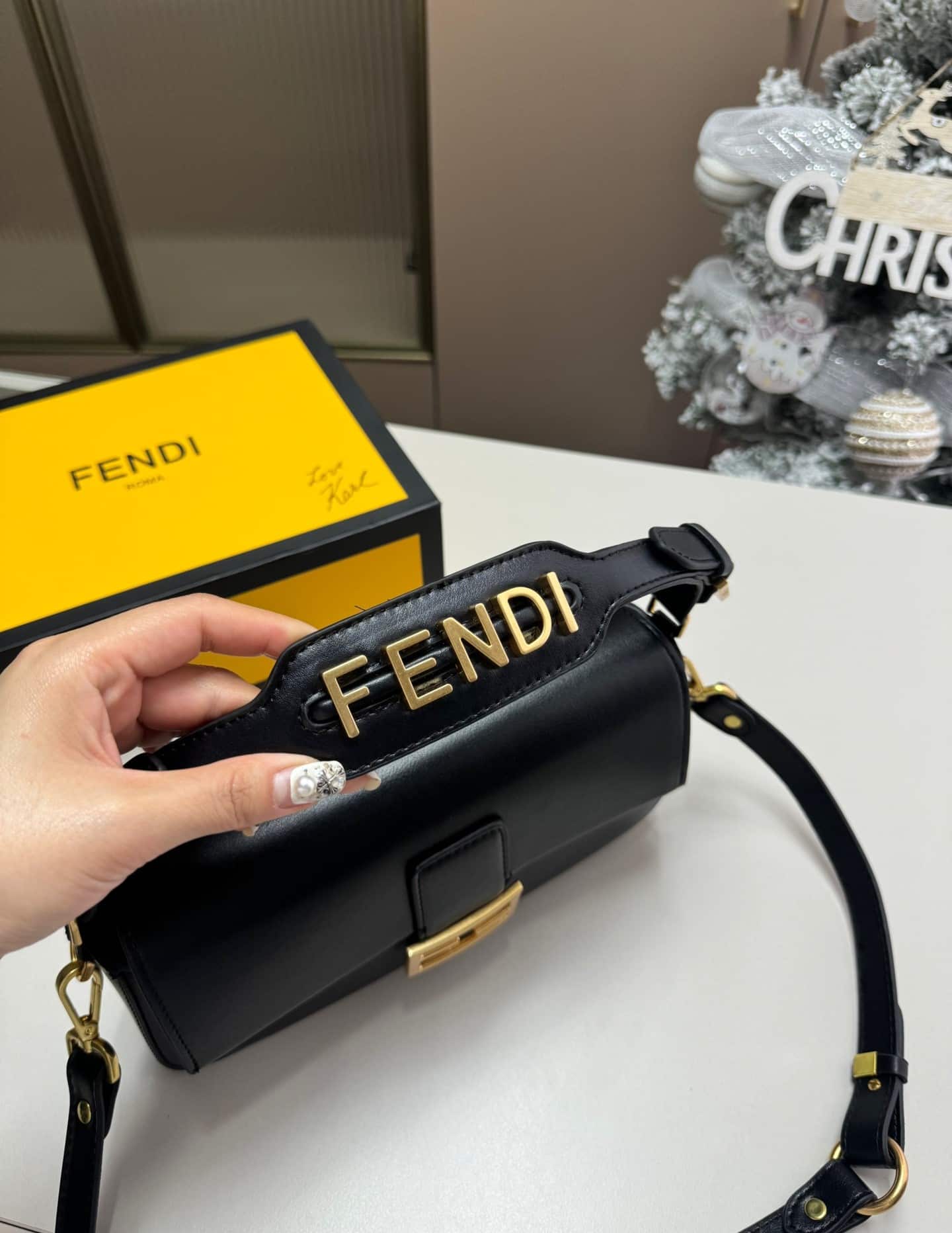Fendi Baguette Bag Black Leather 25Cm/ 9.8 in