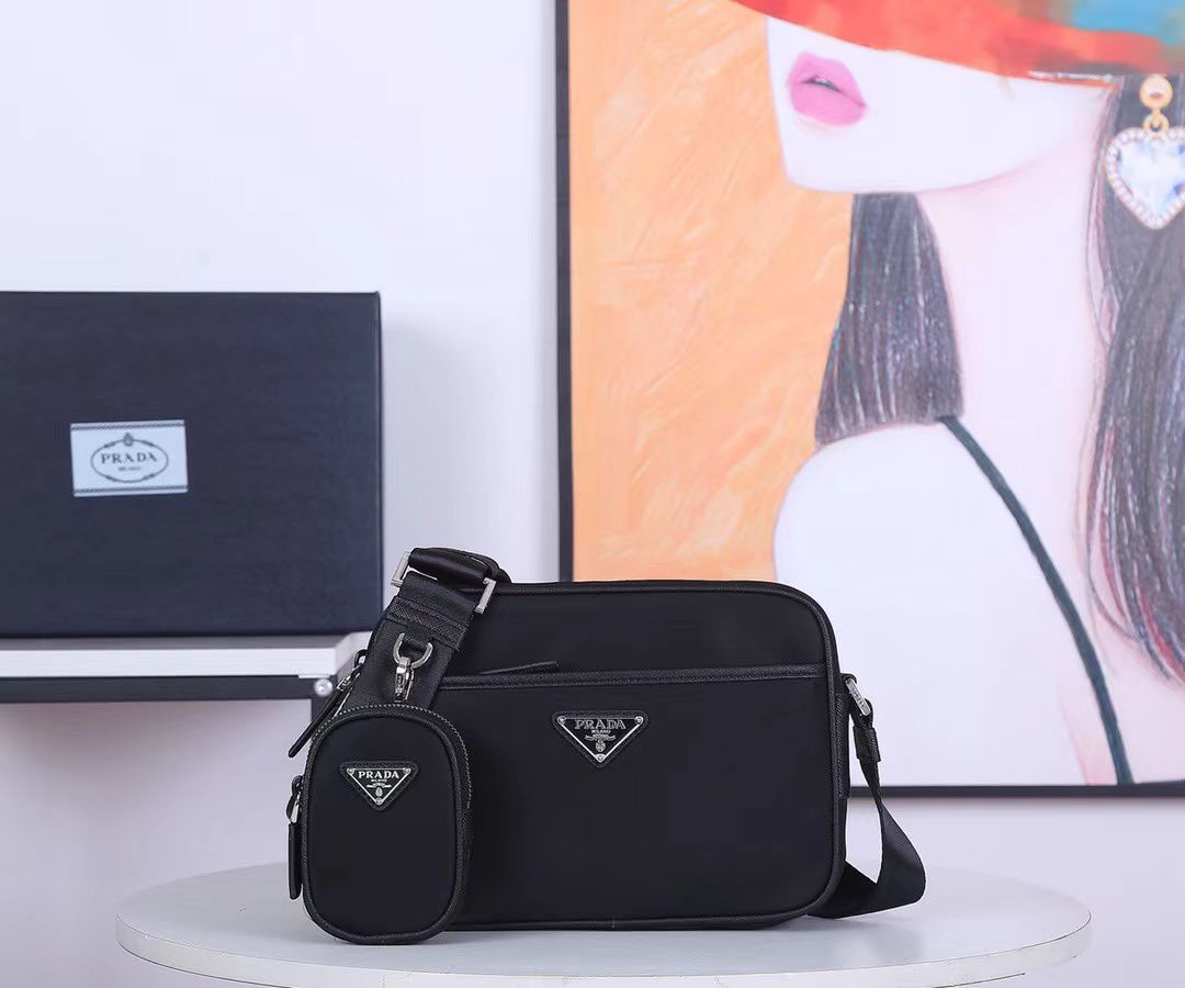 Prada Re-Nylon Shoulder Bag Black 1Bc167Rv44F0002Vb1M