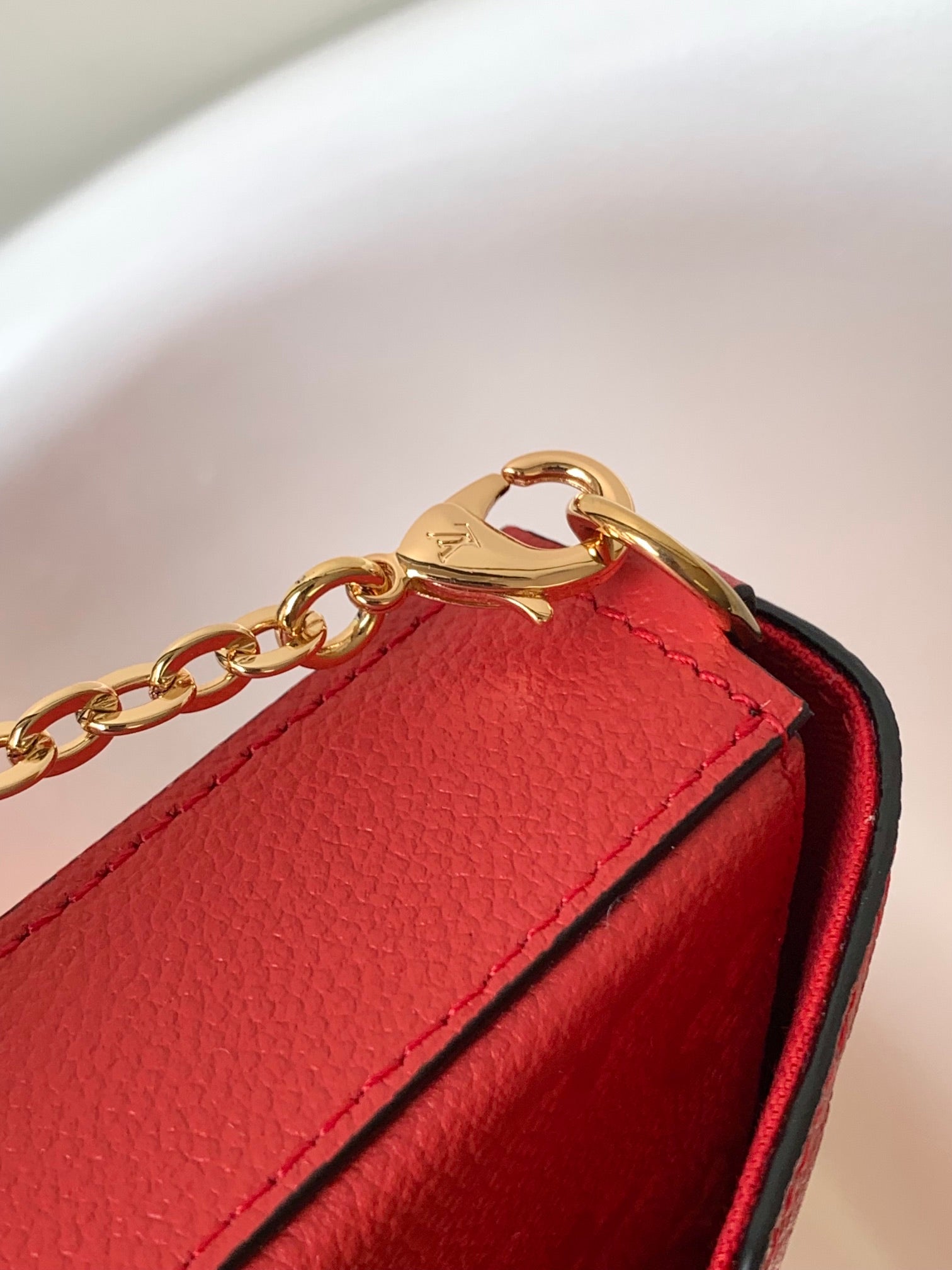 Louis Vuitton Felicie Pochette Bag Scarlett Red 21Cm