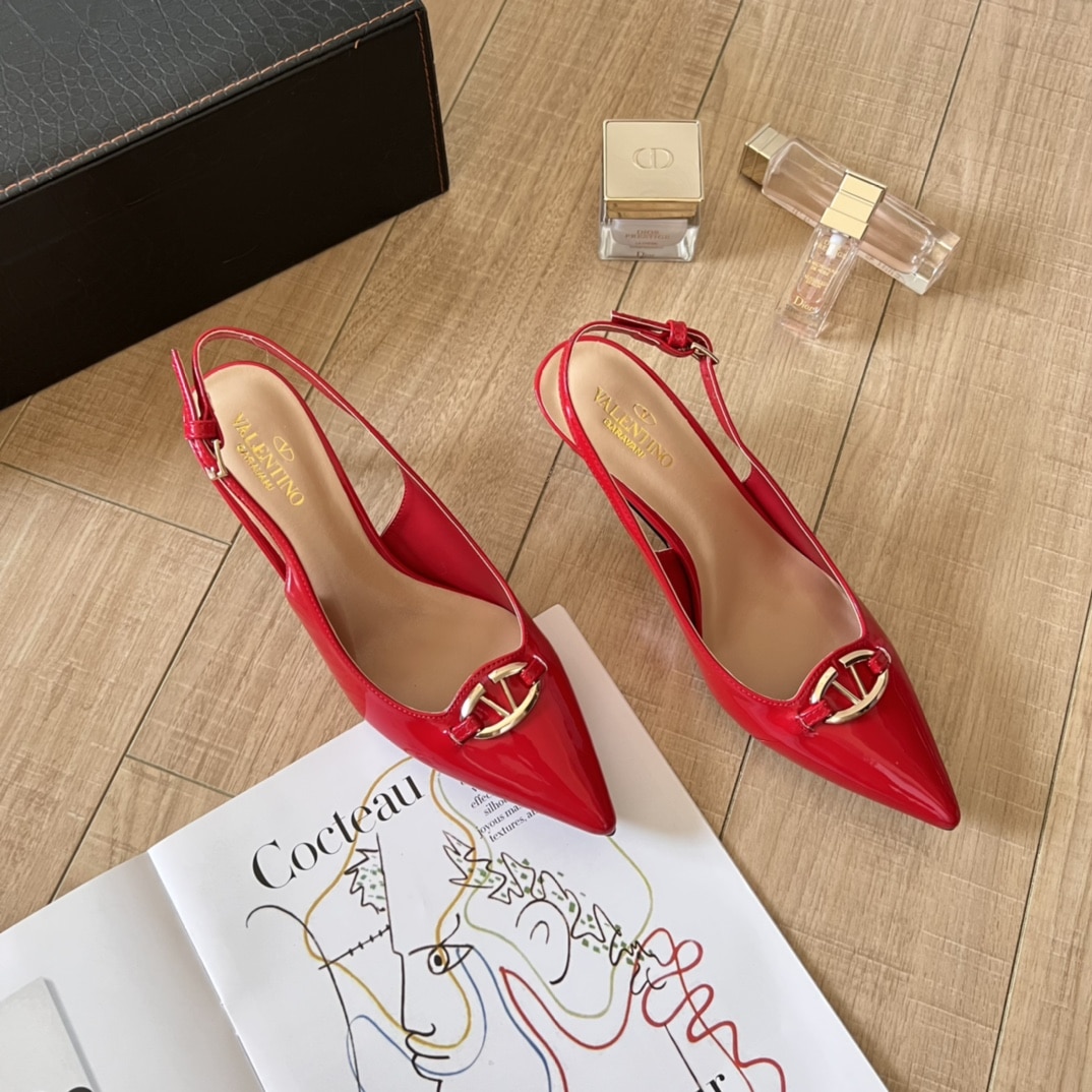Valentino VLogo Shiny Leather Leather Heels In Red