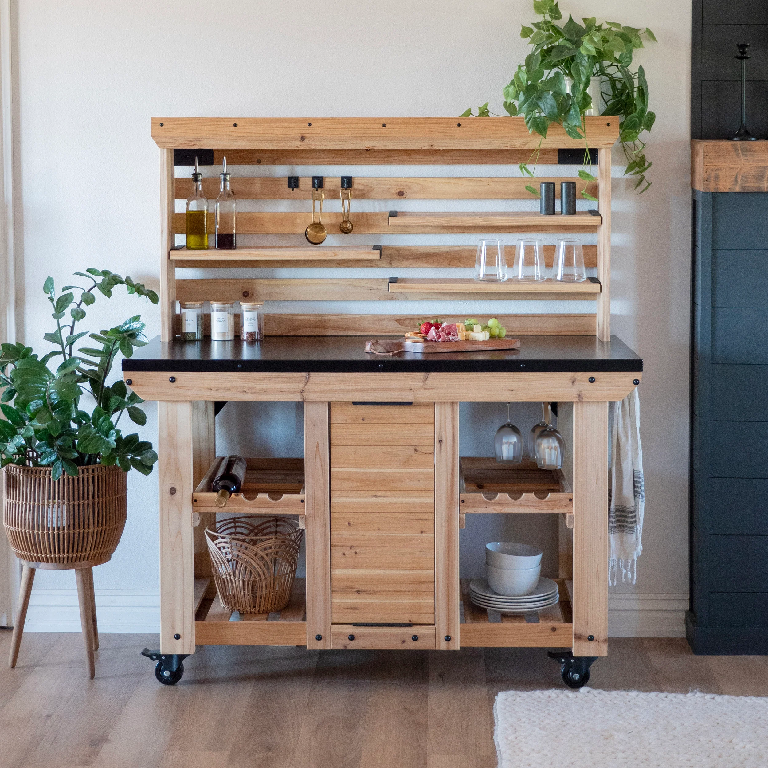 Hutch/Serving Station
