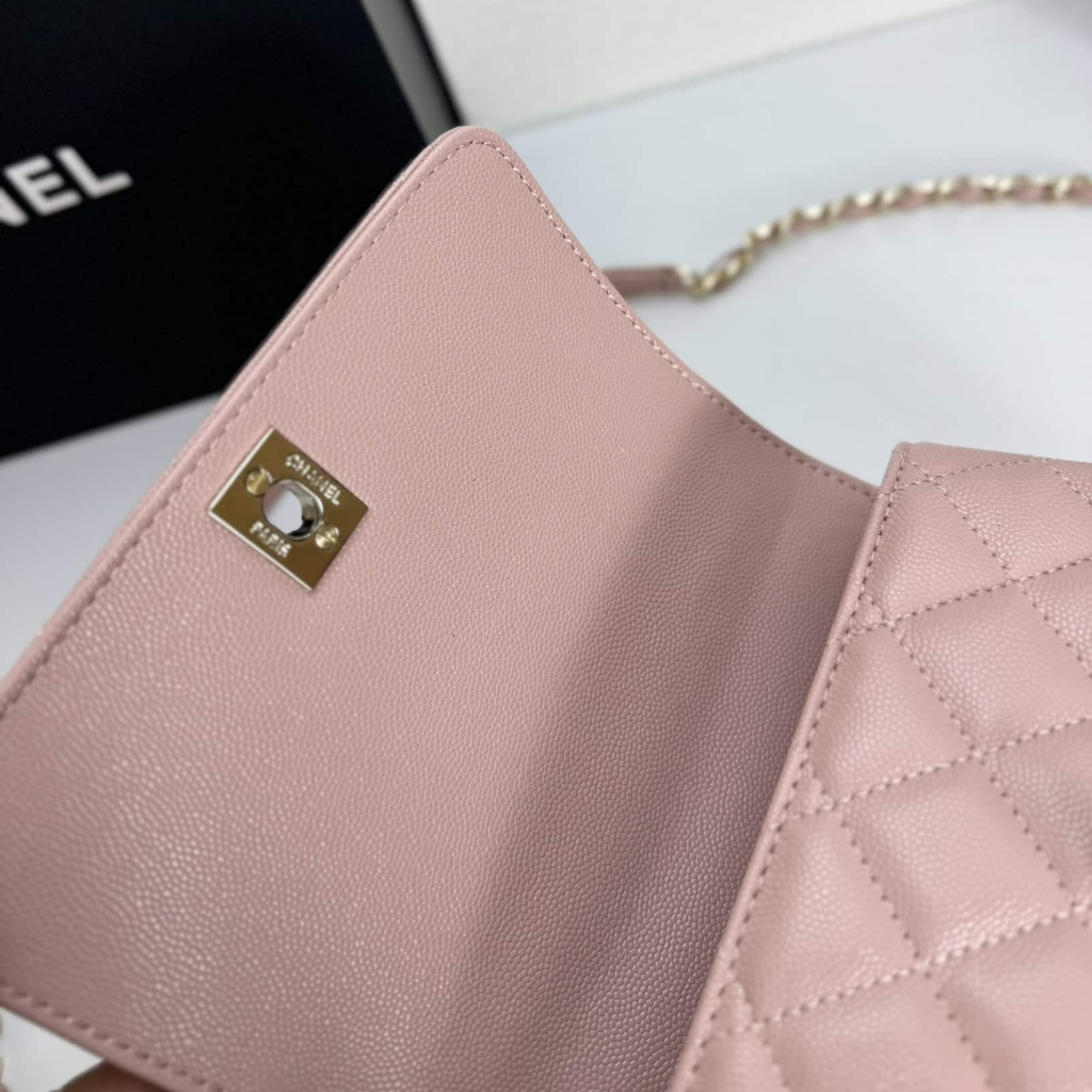 Chanel Mini Coco Handle Flap Bag Caviar Gold Hardware Pink 19Cm