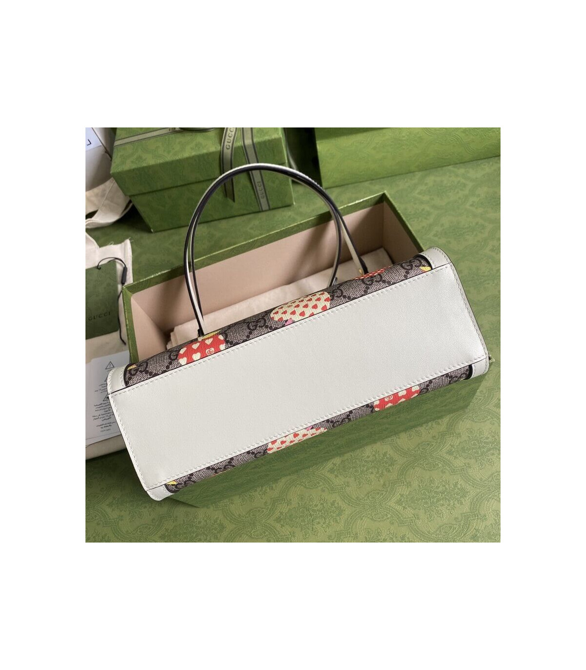 Gucci Padlock GG Heart Apple Pattern Small Shoulder Bag