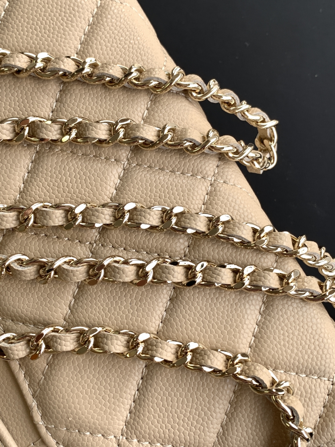 Chanel 25C Vanity Case Beige 20cm