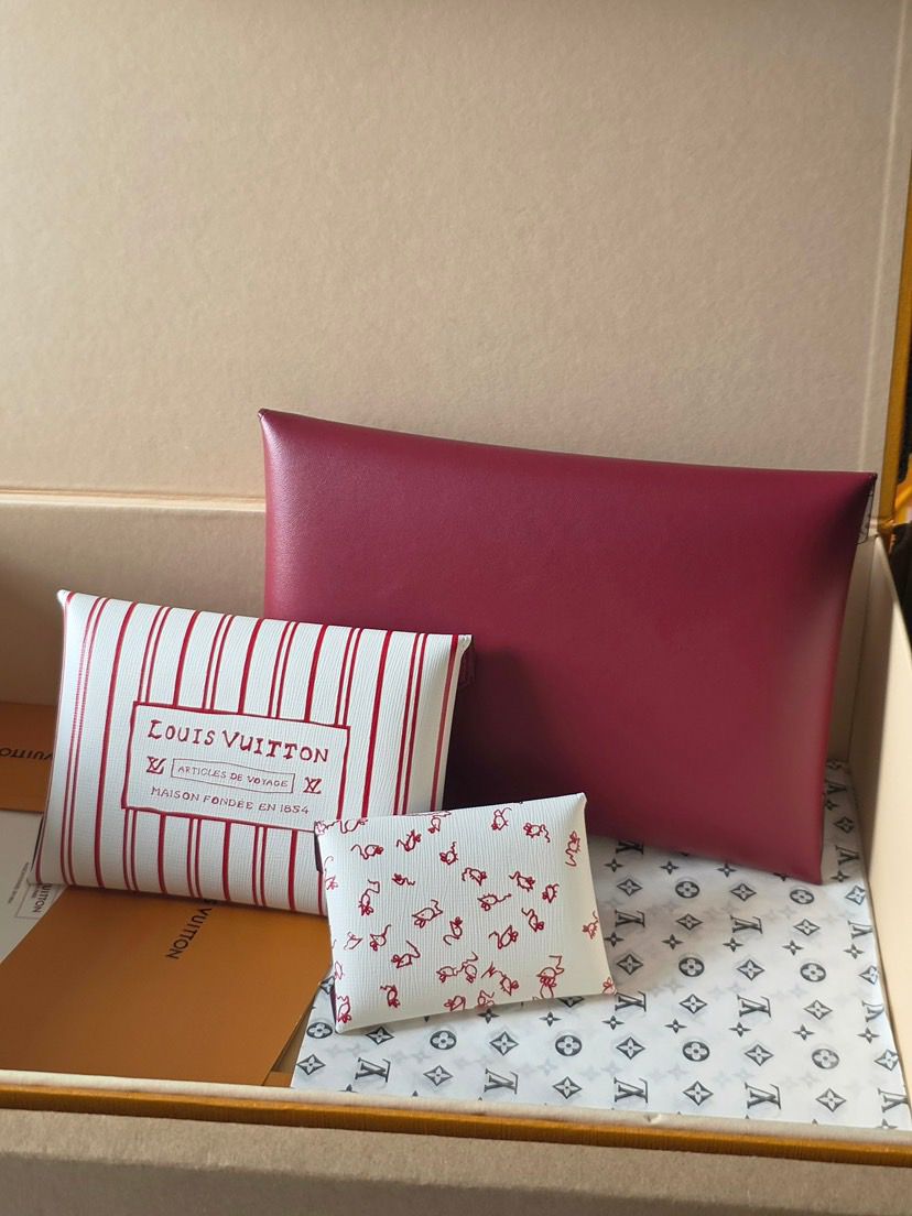 Louis Vuitton Kirigami Pochette M25760