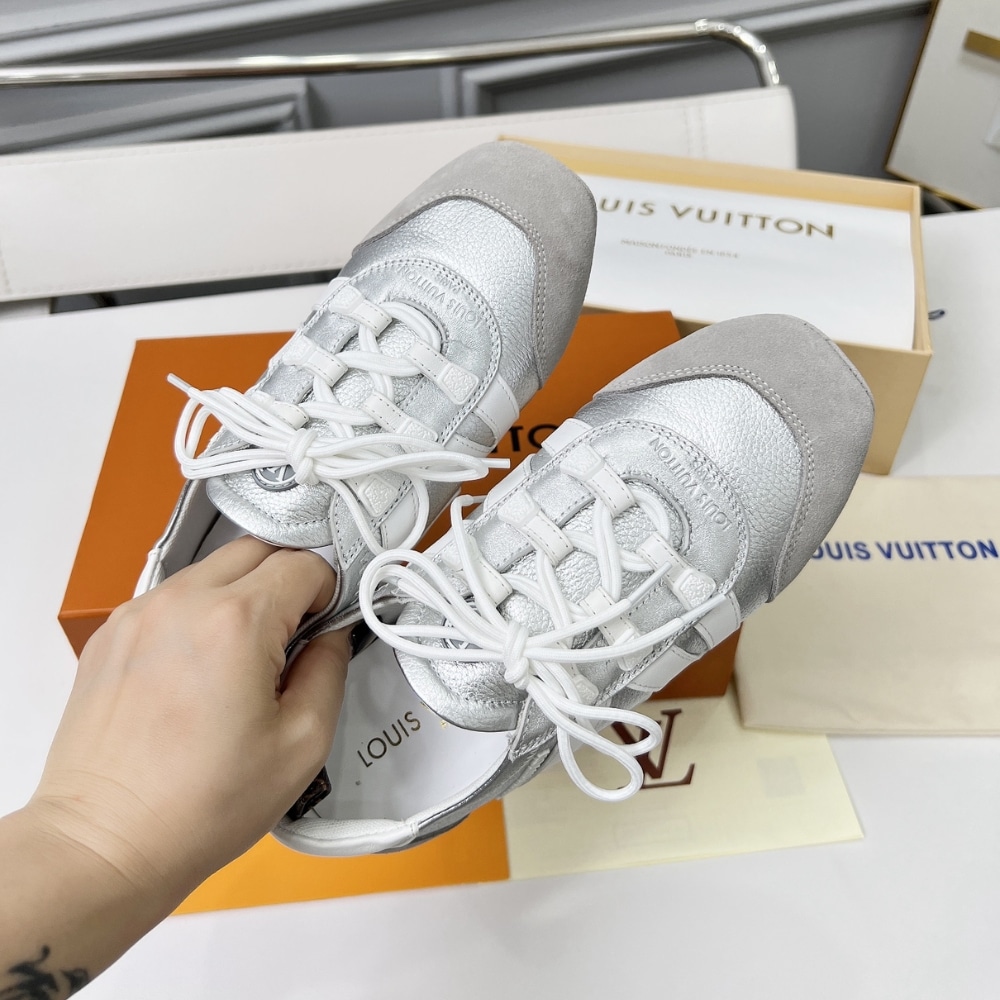 Louis Vuitton Lv Sneakerina Silver 1Ahojd