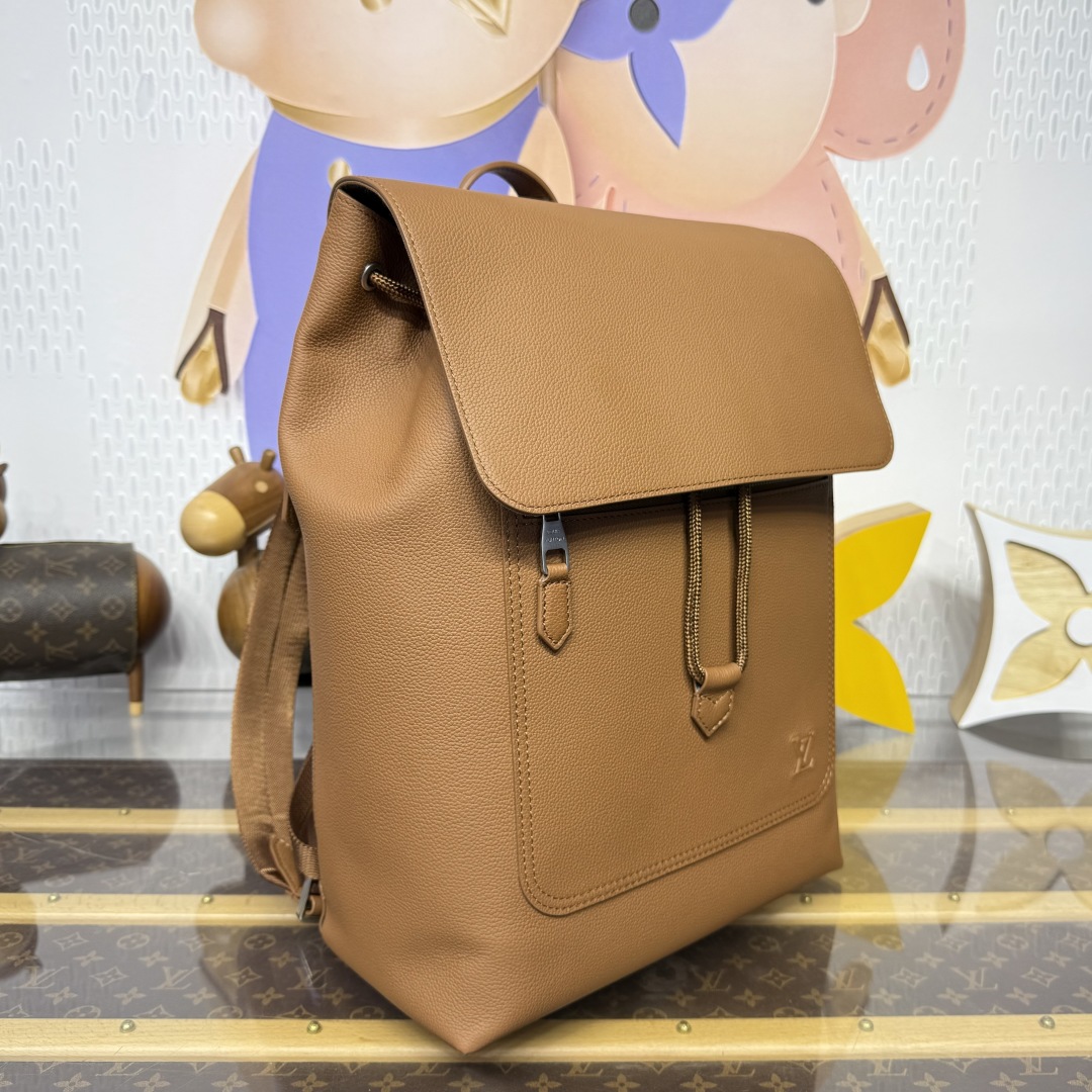 LV M26023 Fastline Backpack