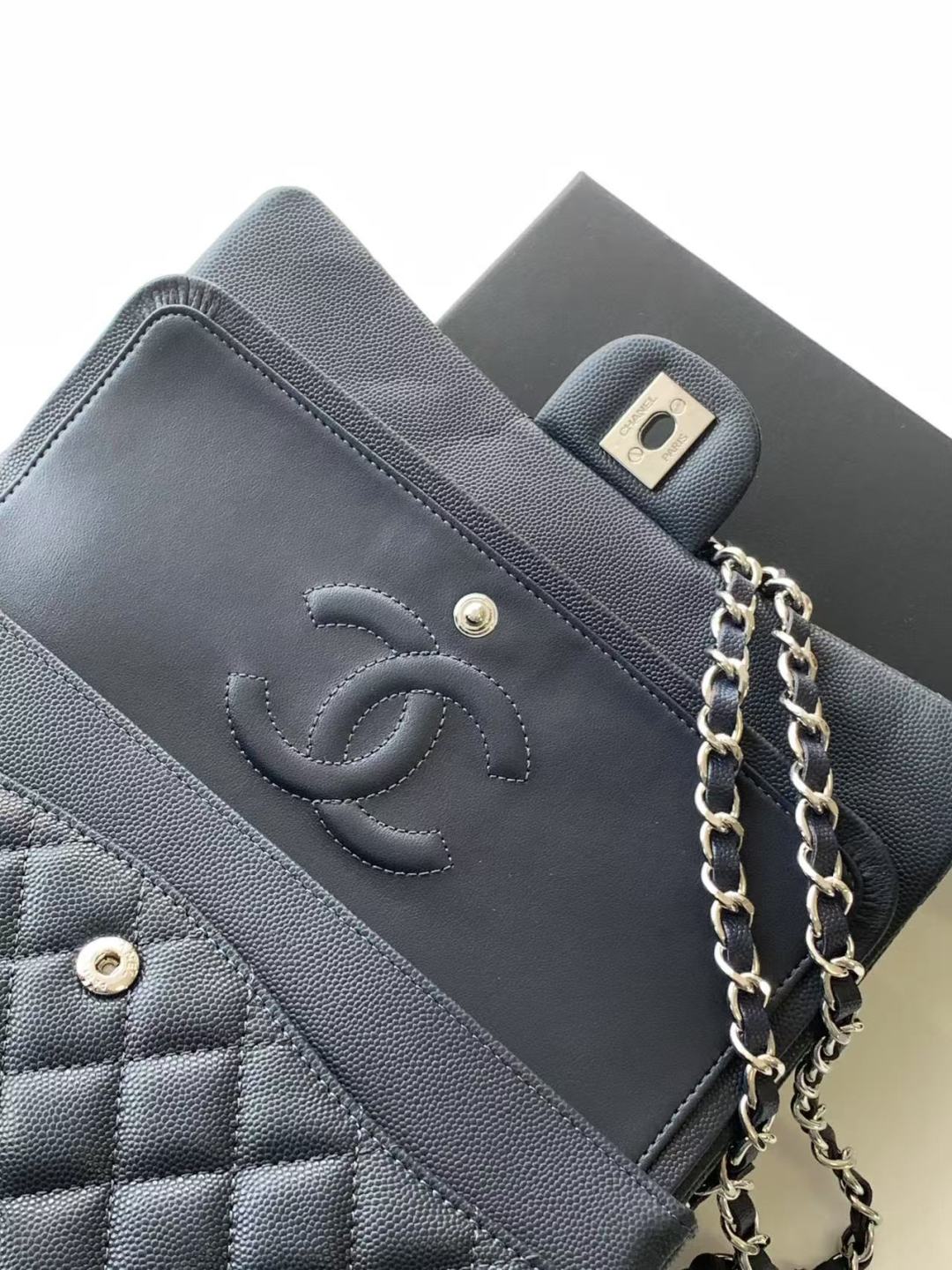 Chanel Classic Flap Bag 25 cm Navy Blue Silver-Tone Hardware A01112