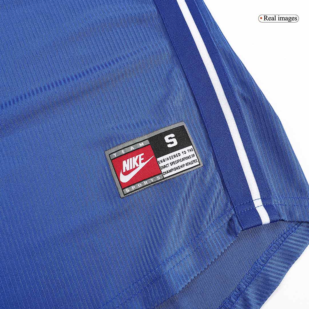 BAGGIO R. #18 Italy 1998 Home Retro Soccer Jersey