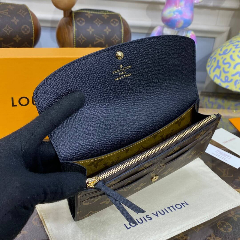 Louis Vuttion Emilie Wallet