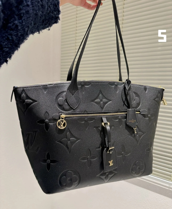 Travel bag